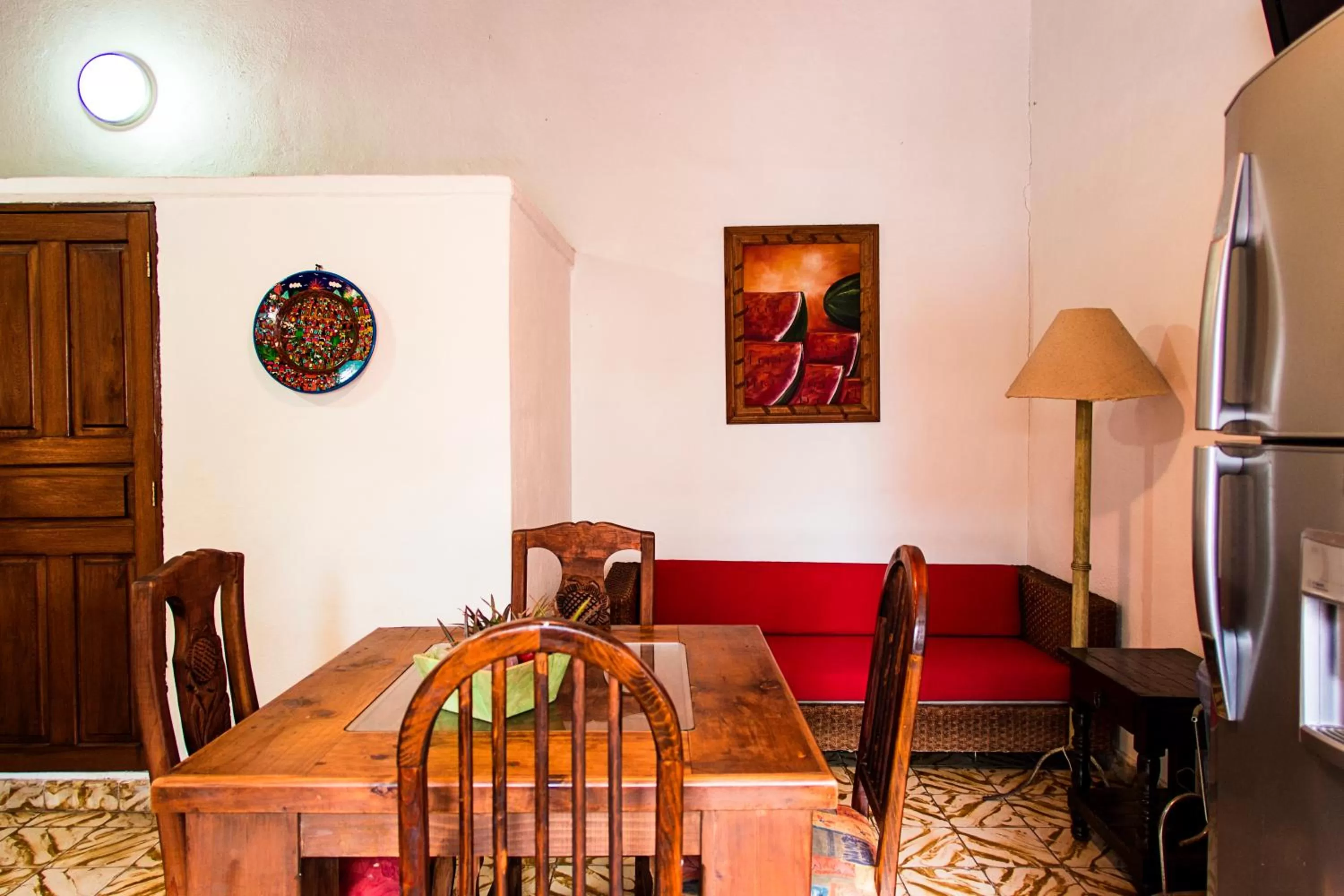 Living room in Hotel Posada De Roger - Near Los Muertos Beach