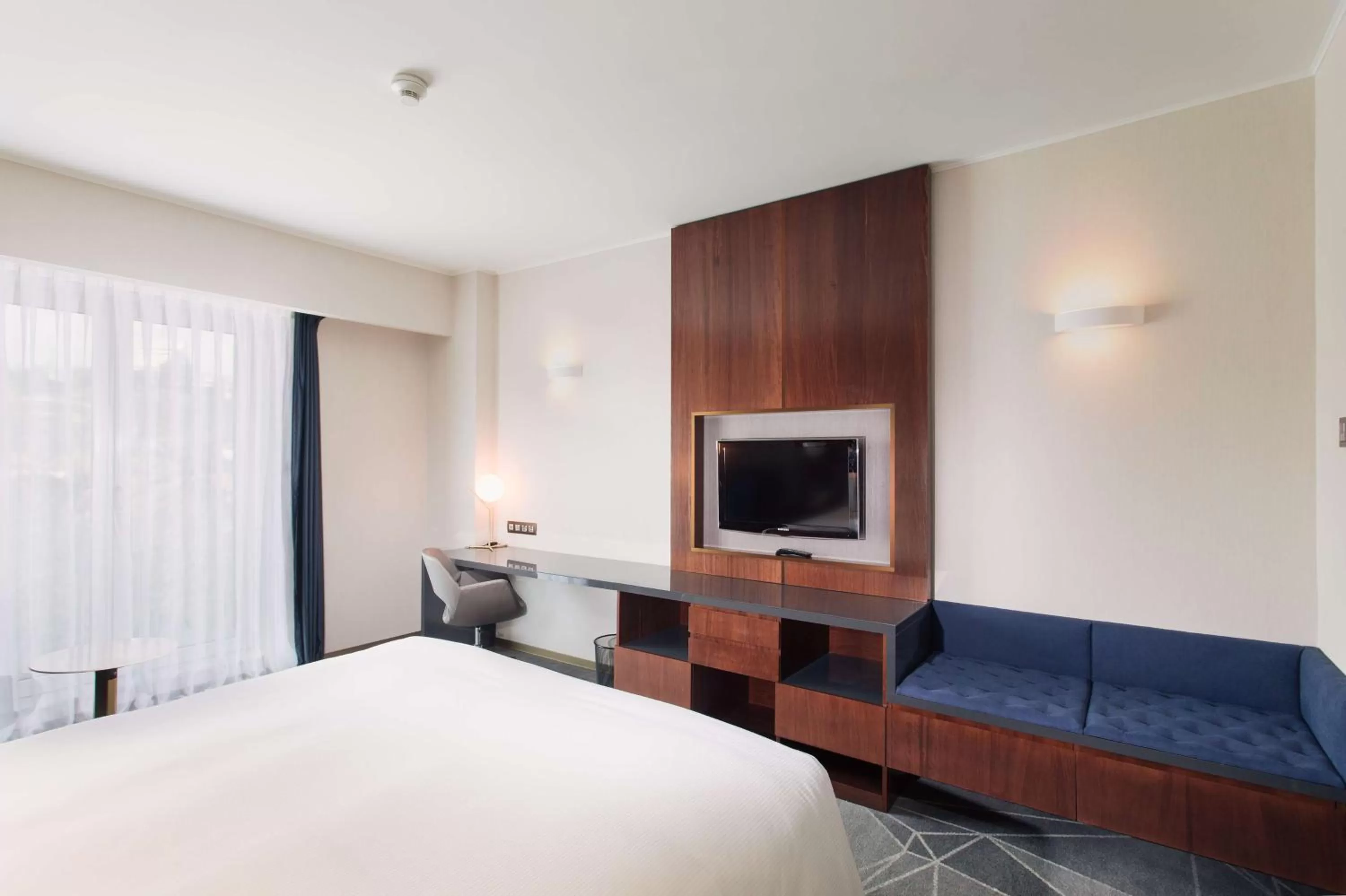 Bed in DoubleTree by Hilton Hotel Cluj - City Plaza