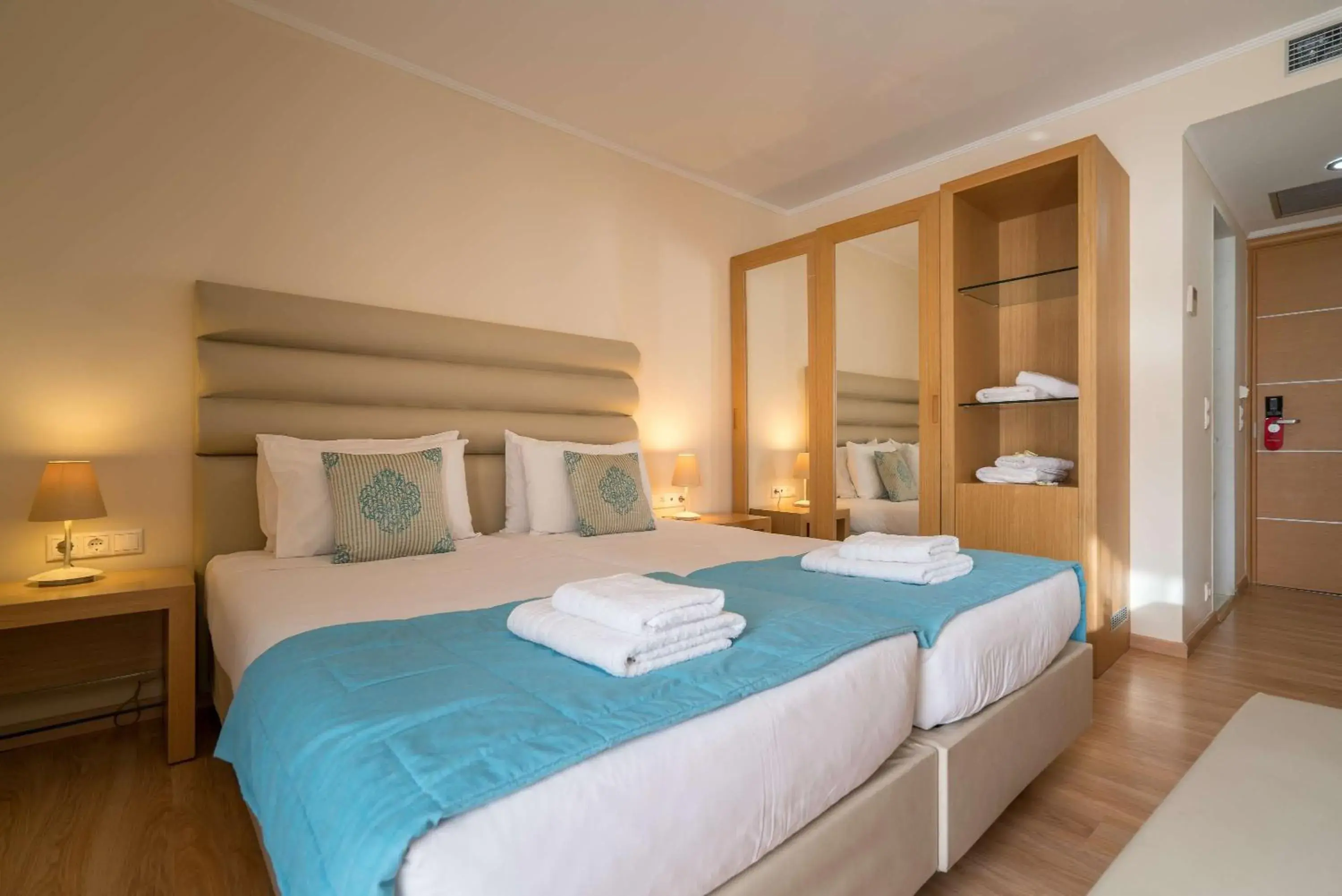 Executive King Room in Galaxy Beach Resort BW Premier Collection Executive King Room in Galaxy Beach Resort BW Premier Collection