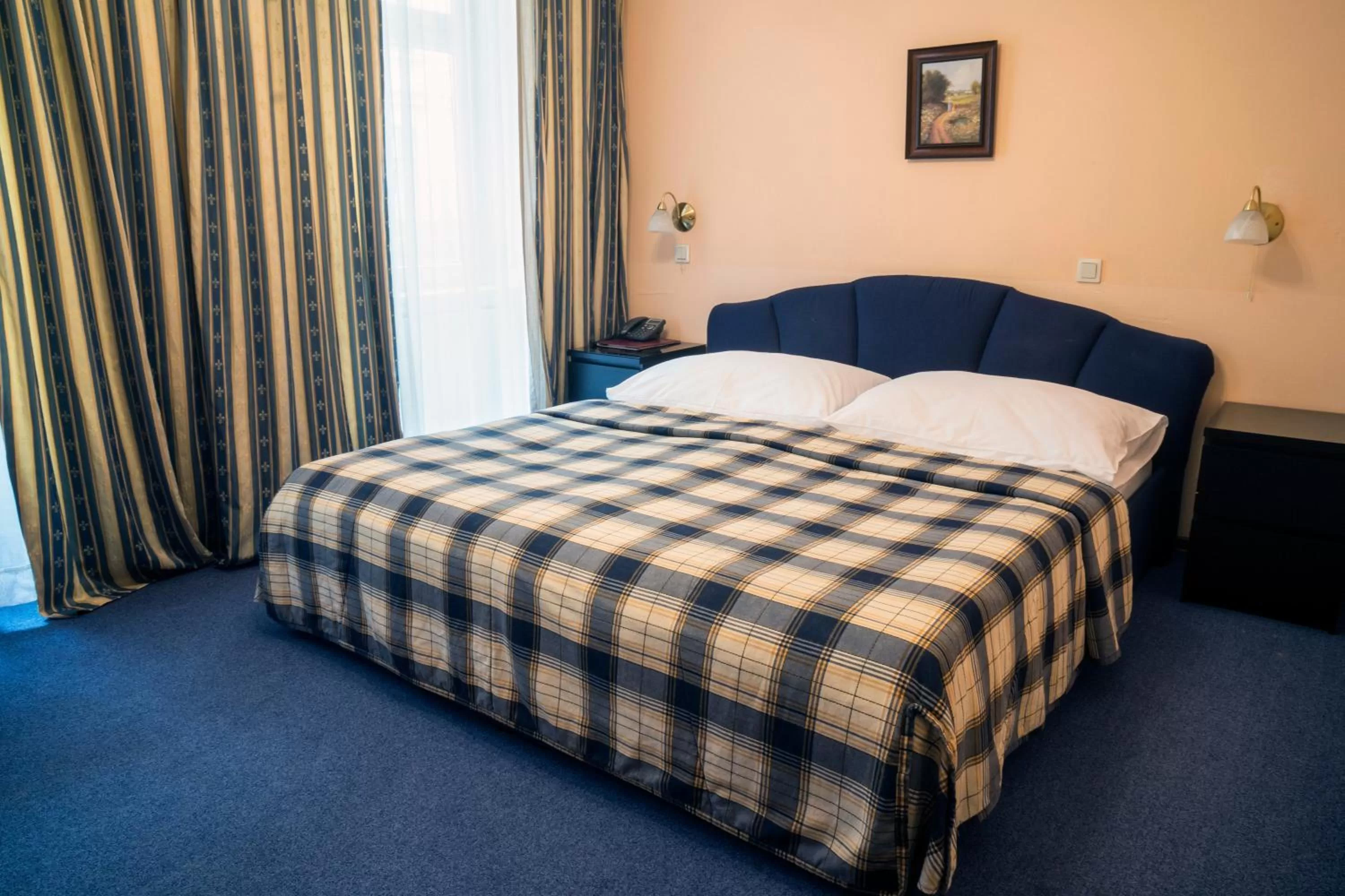 Bedroom, Bed in Hotel Bajazzo