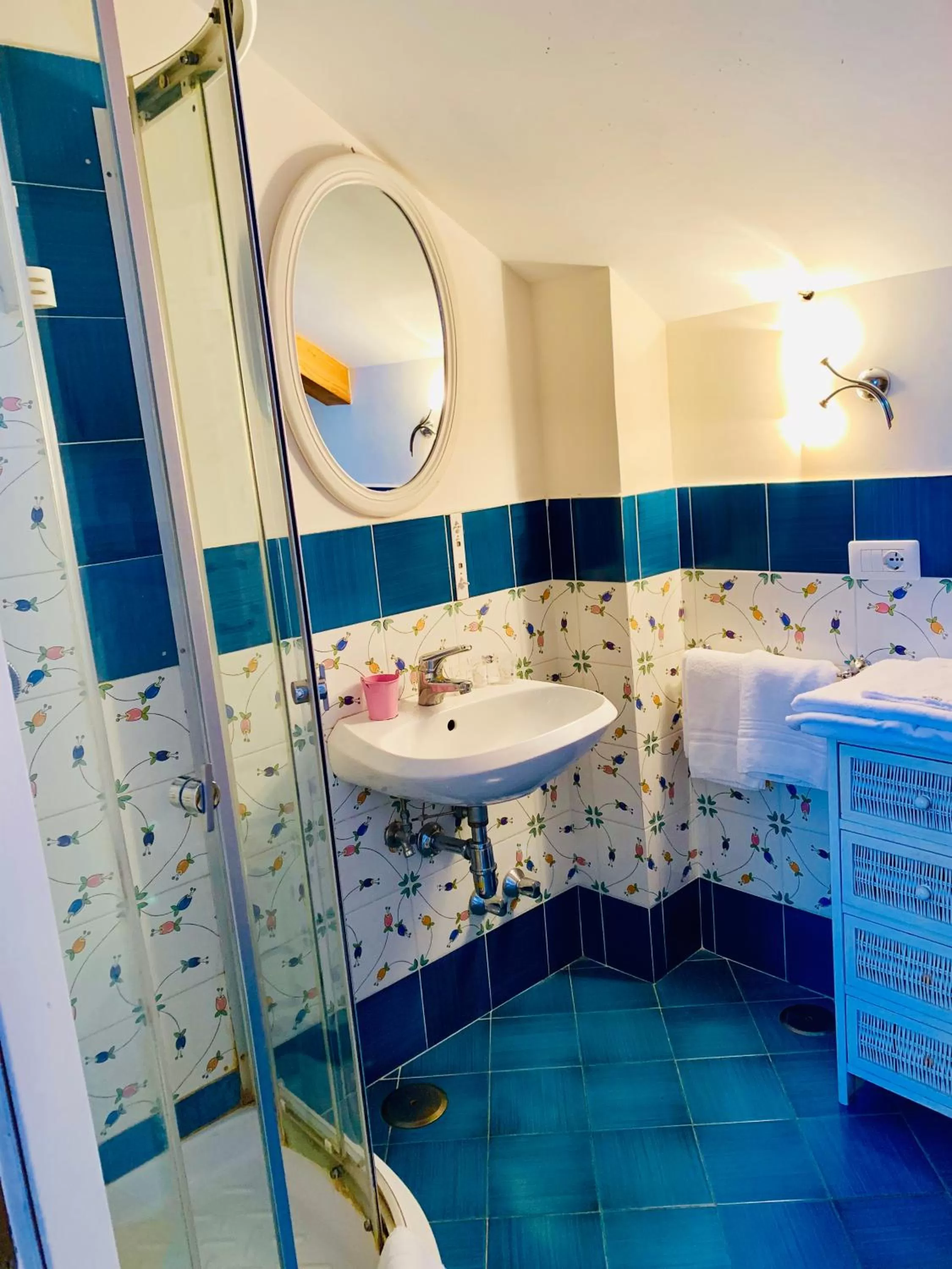 Bathroom in The Secret Garden Relais