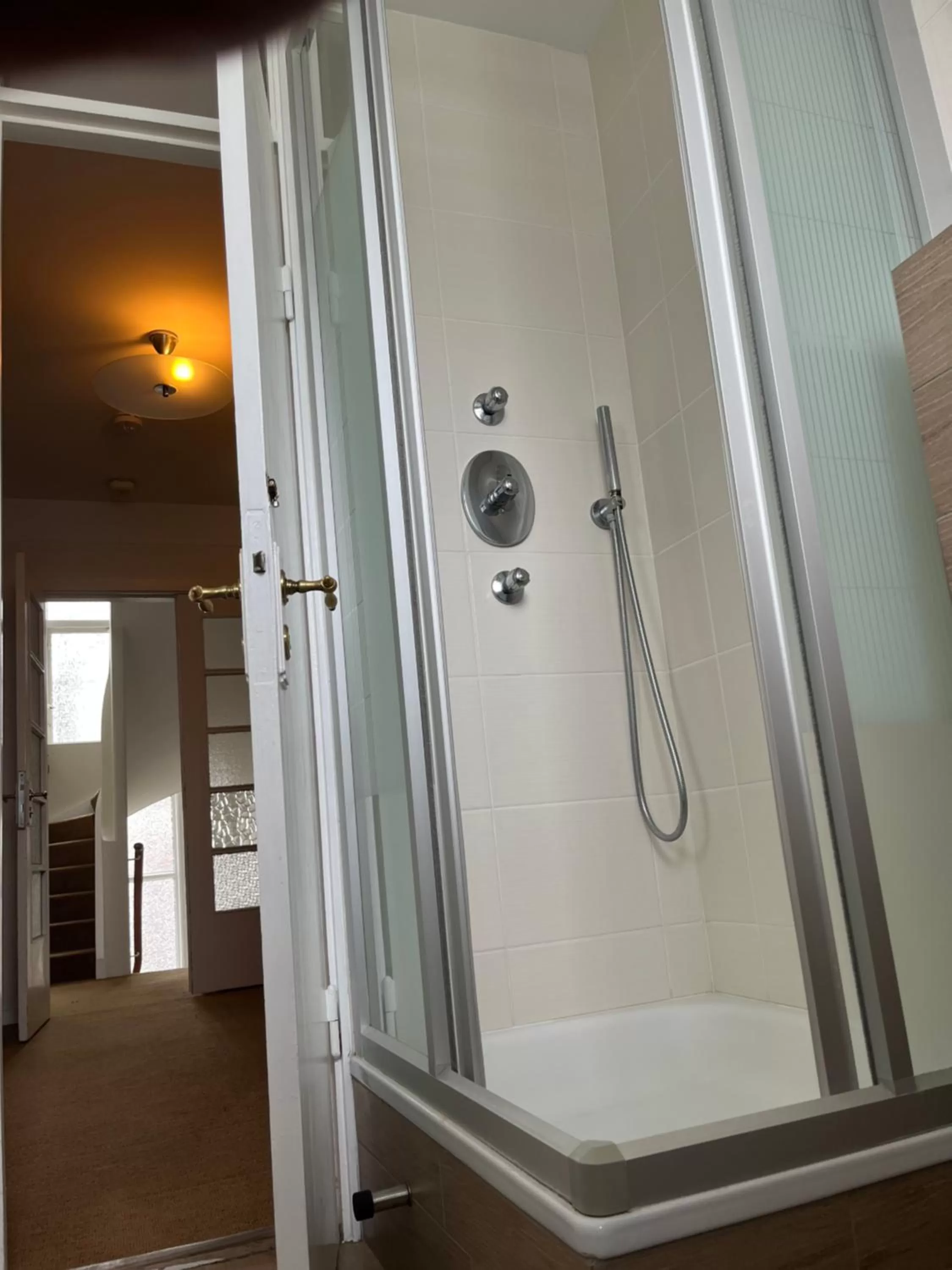 Shower in Snorri's Guesthouse