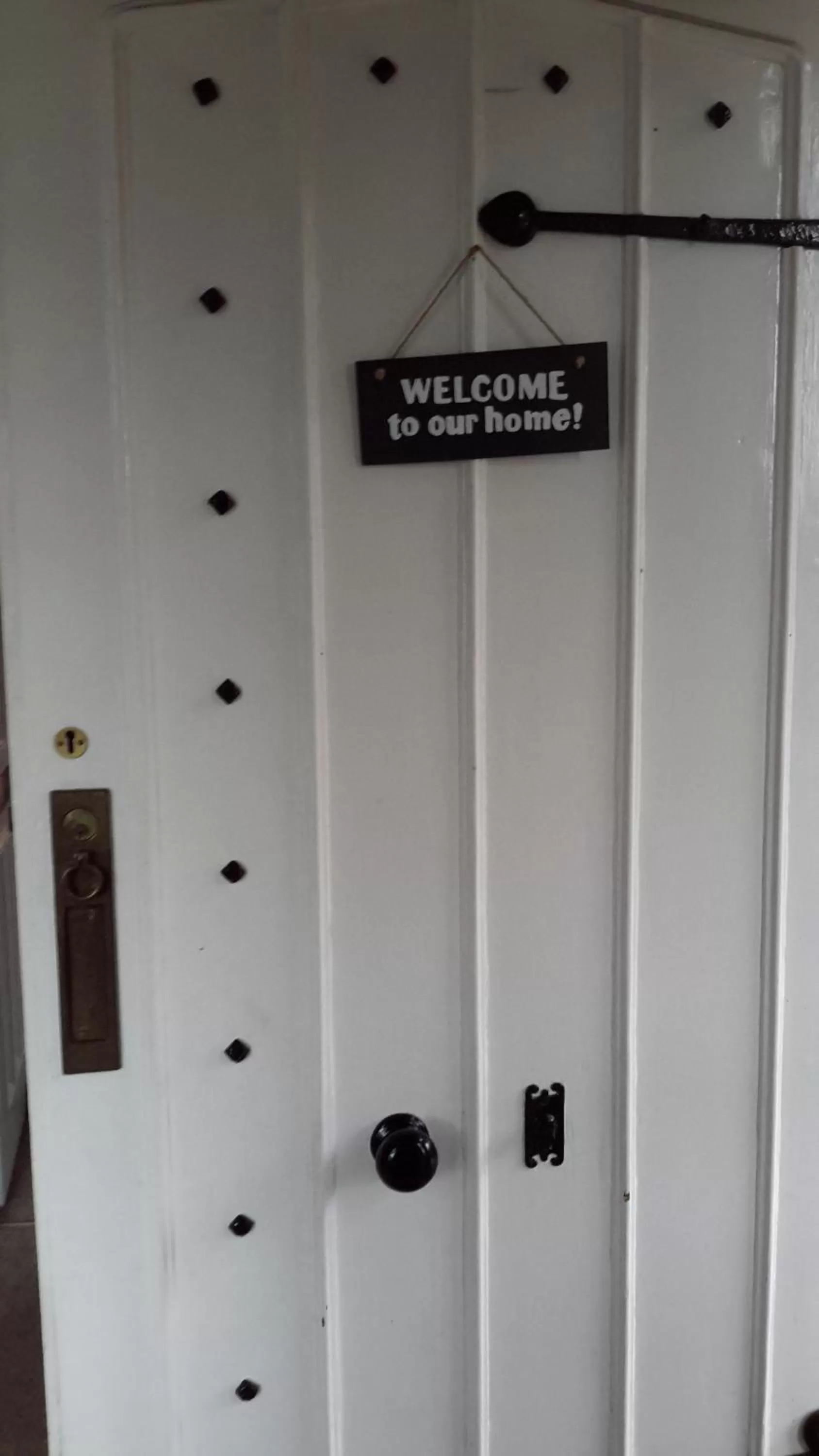 Text overlay in The School House