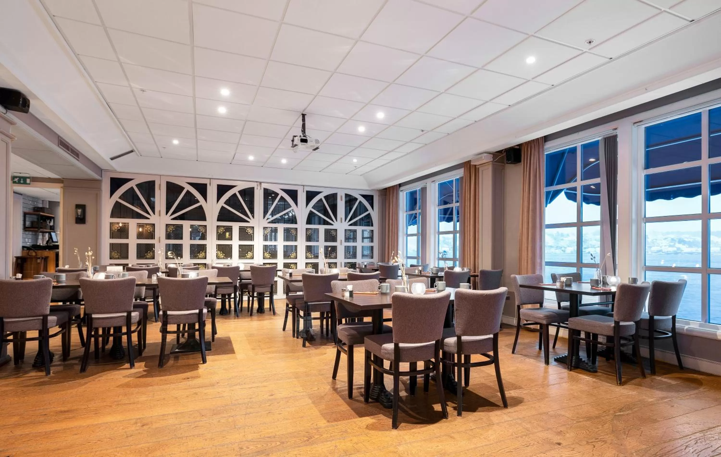 Restaurant/places to eat in Clarion Hotel Tyholmen