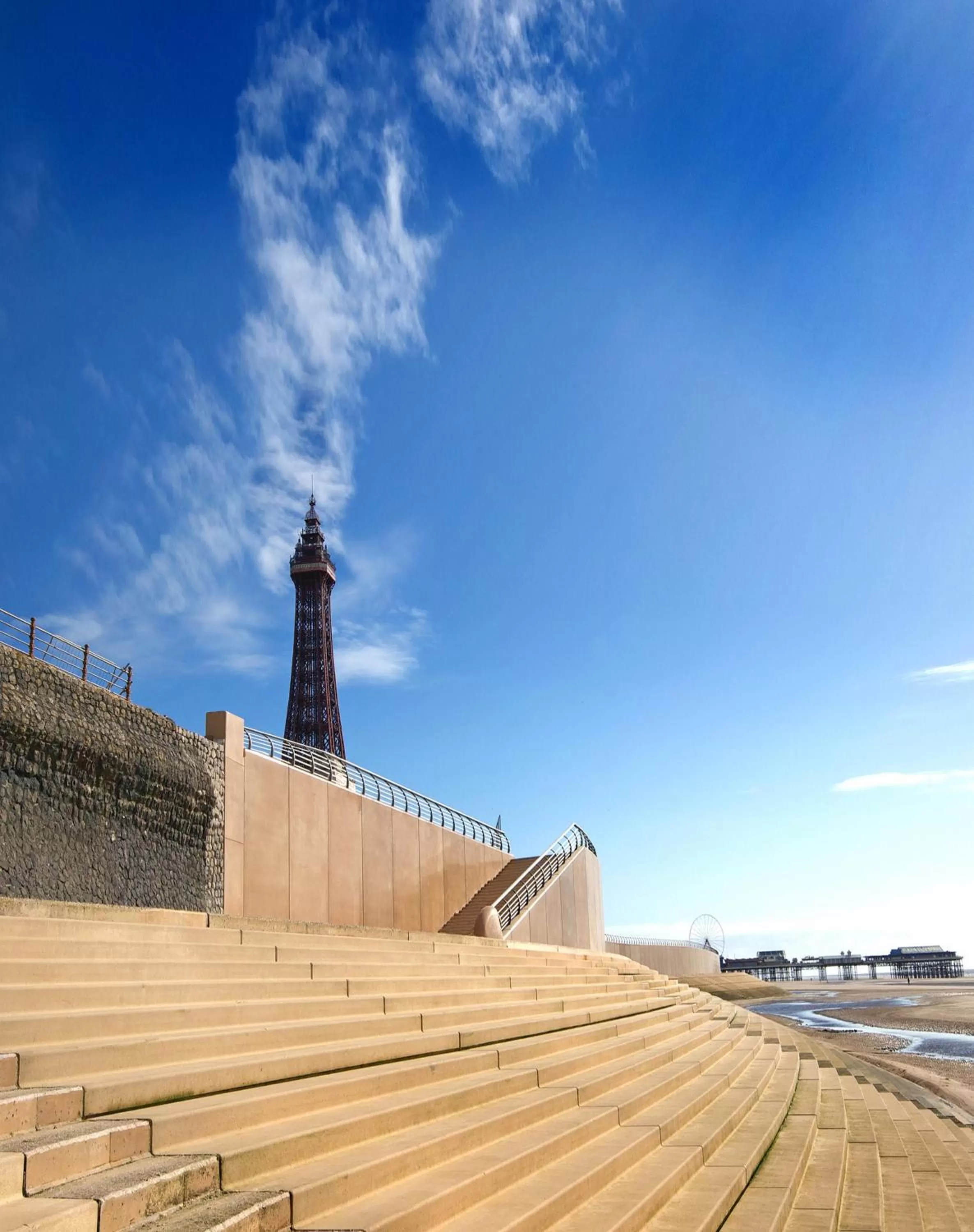 Nearby landmark in Cliffs Hotel