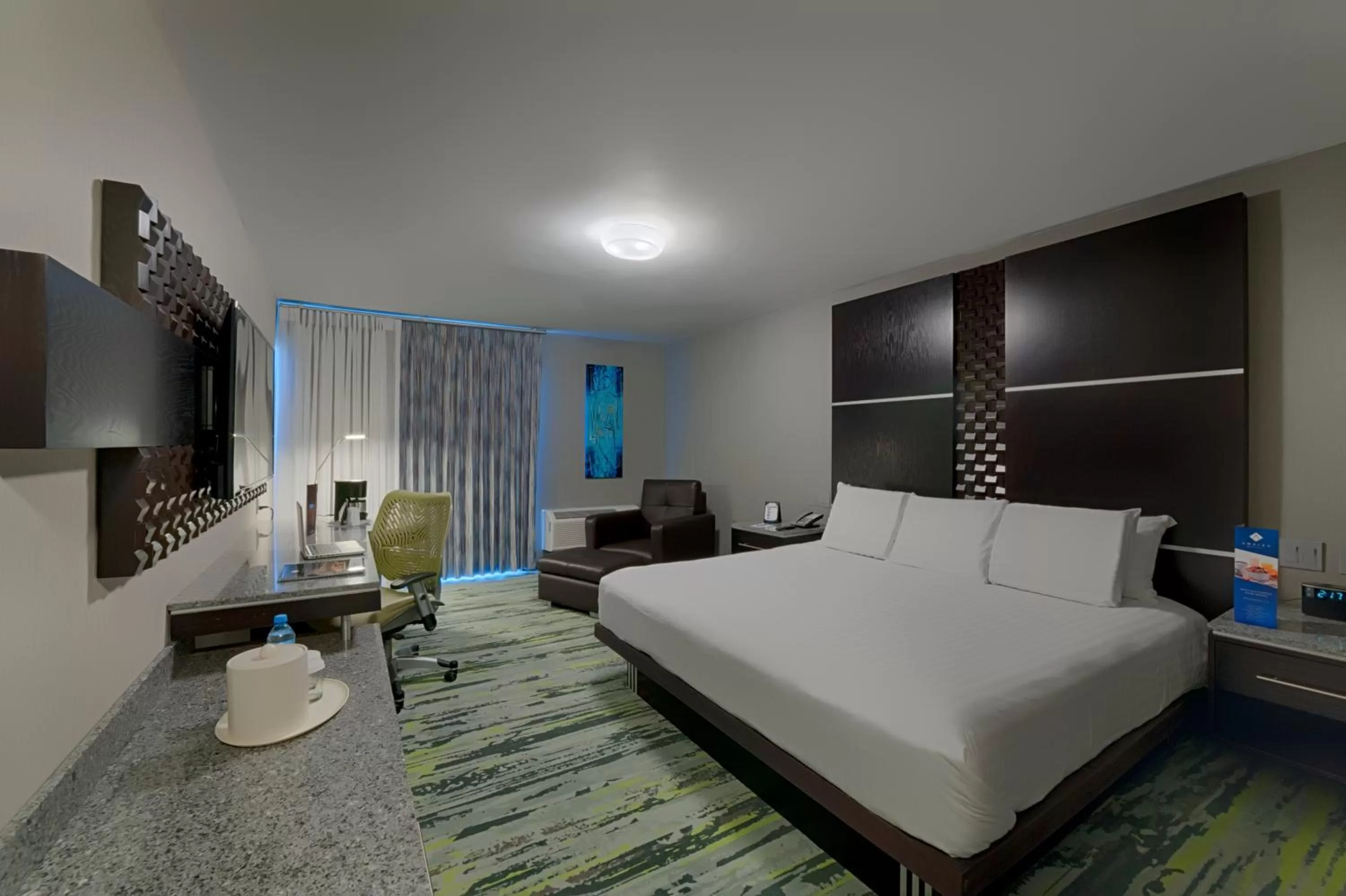 Standard King Room in Hotel Araiza Mexicali