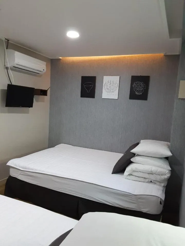 Bed in K-Grand Hostel Gangnam1