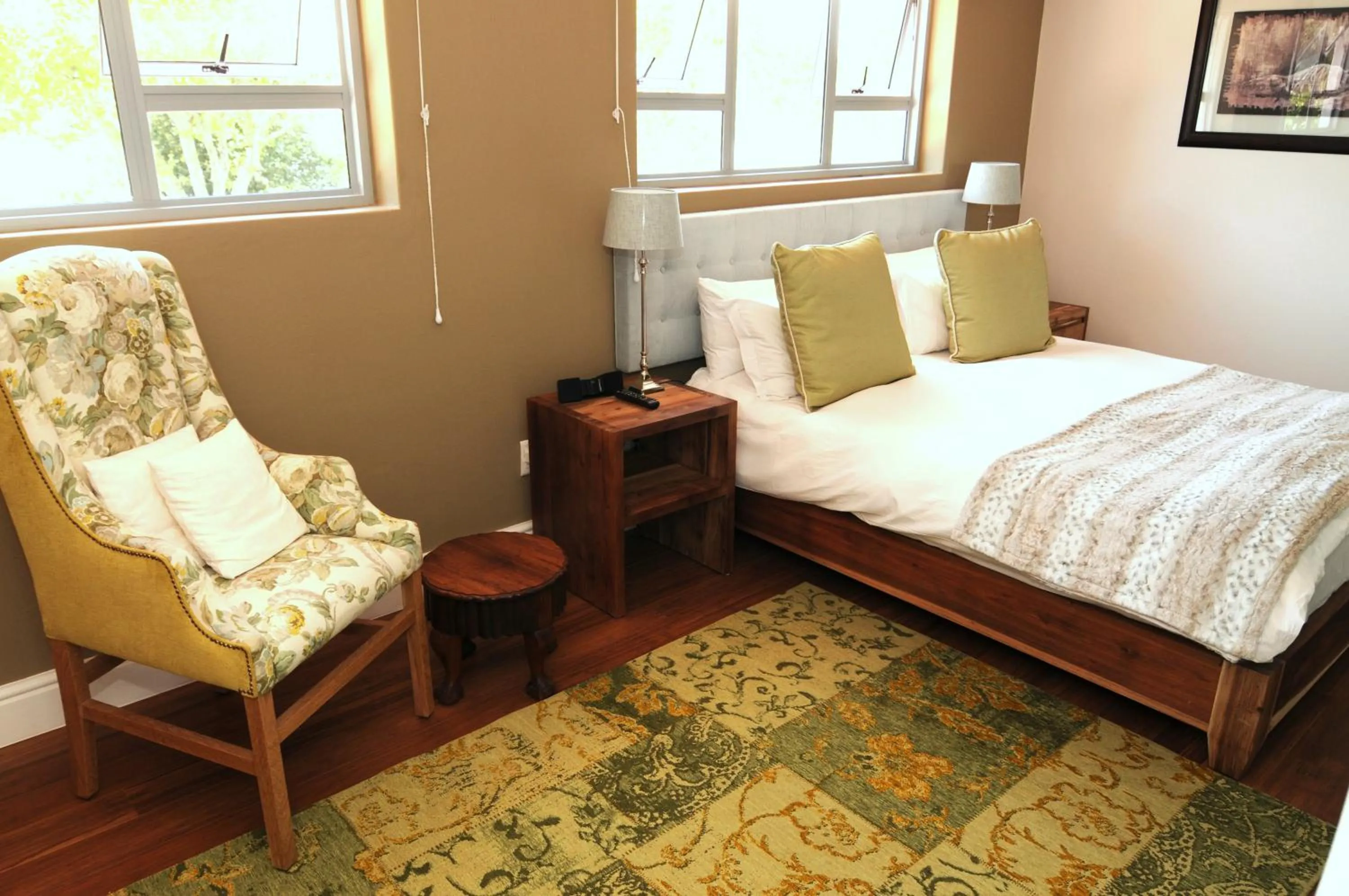 Bed in Abbey Manor Luxury Guesthouse