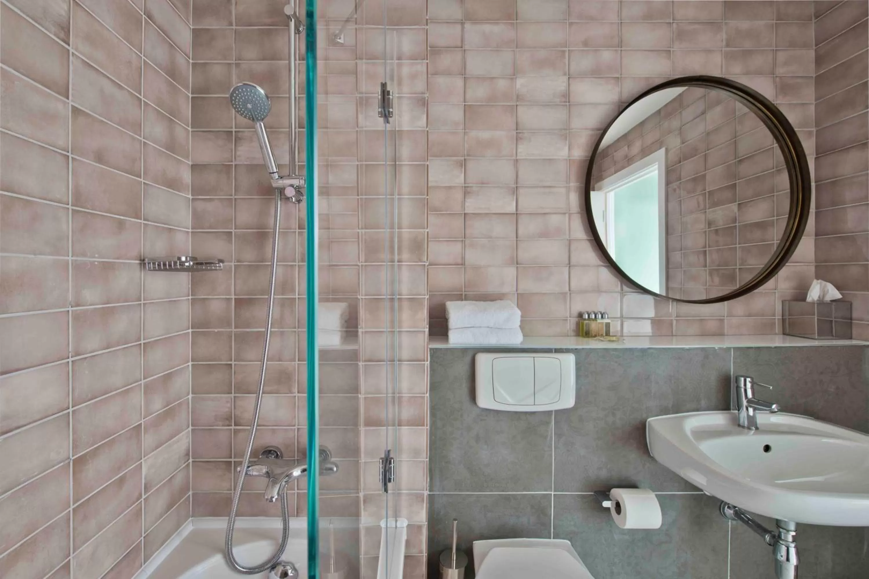 Bathroom in Church Street by Supercity Aparthotels