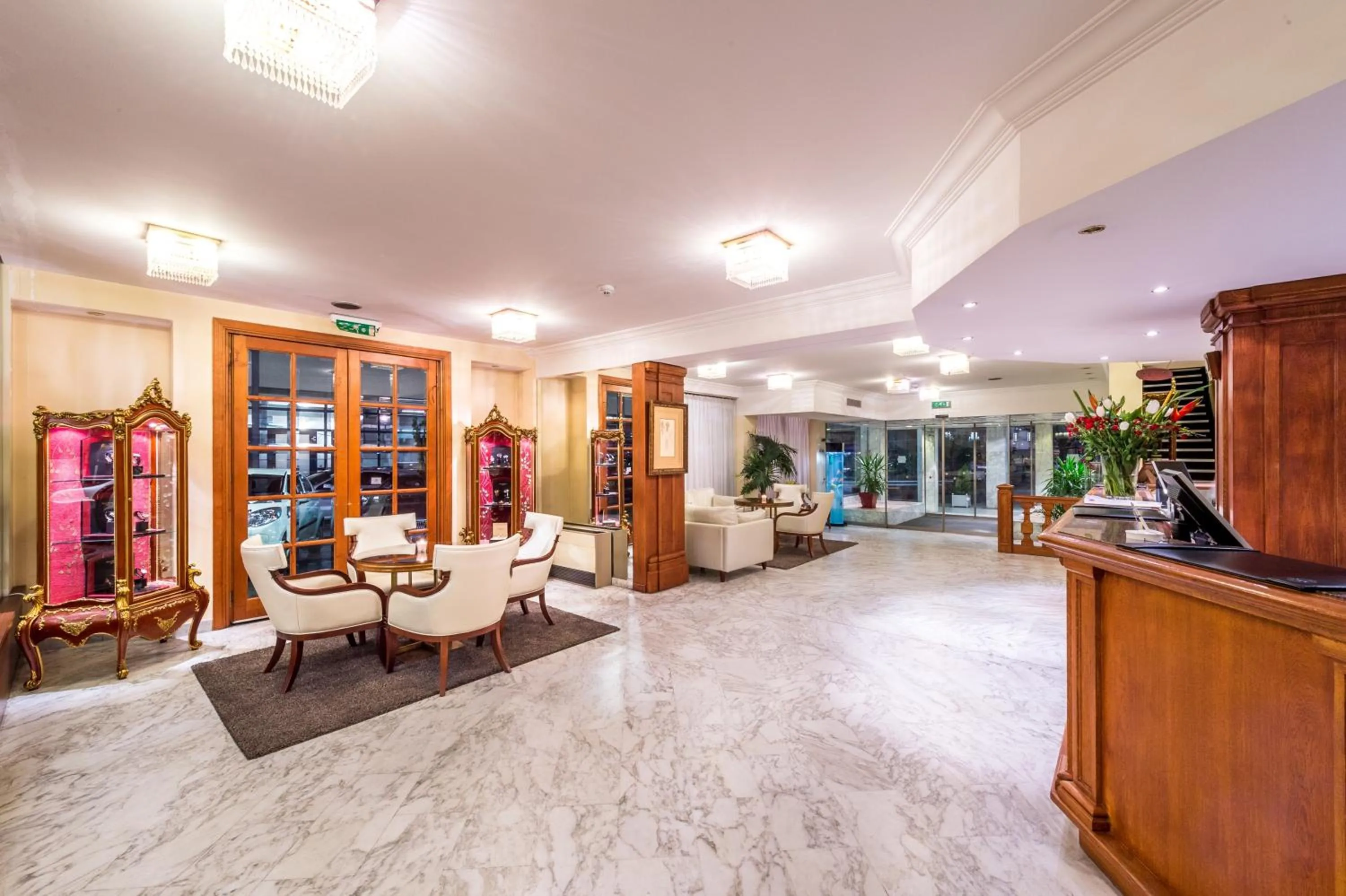 Lobby or reception in Hotel Century