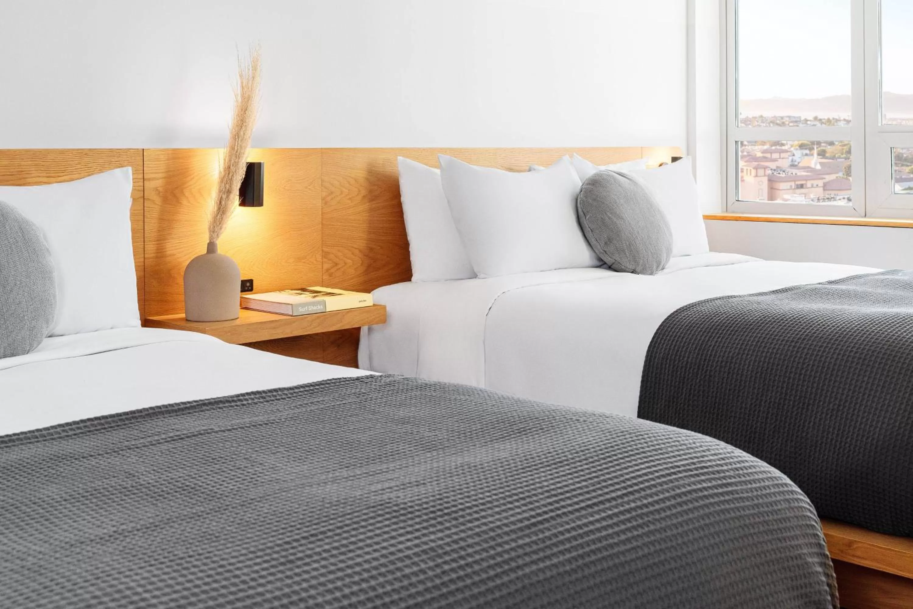 Photo of the whole room, Bed in Hotel June West LA, a Member of Design Hotels