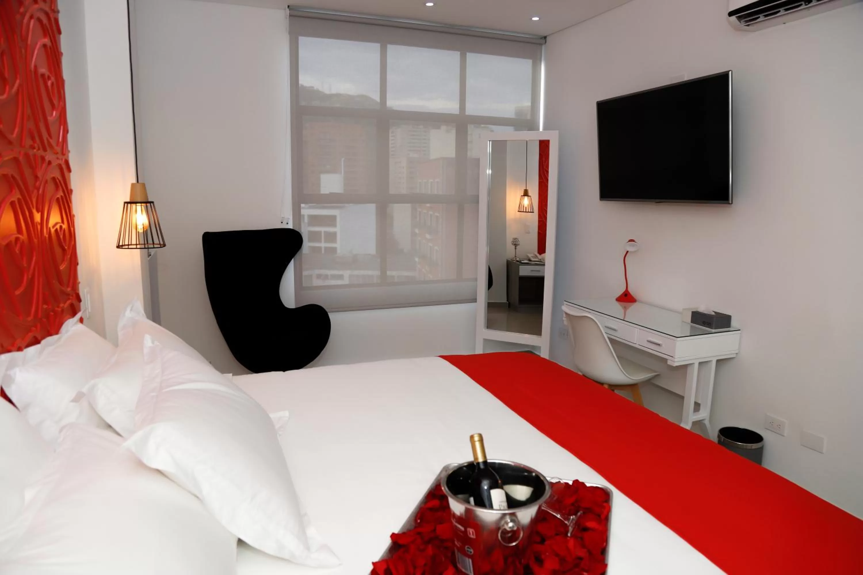 Bed in ON Hotel Cali