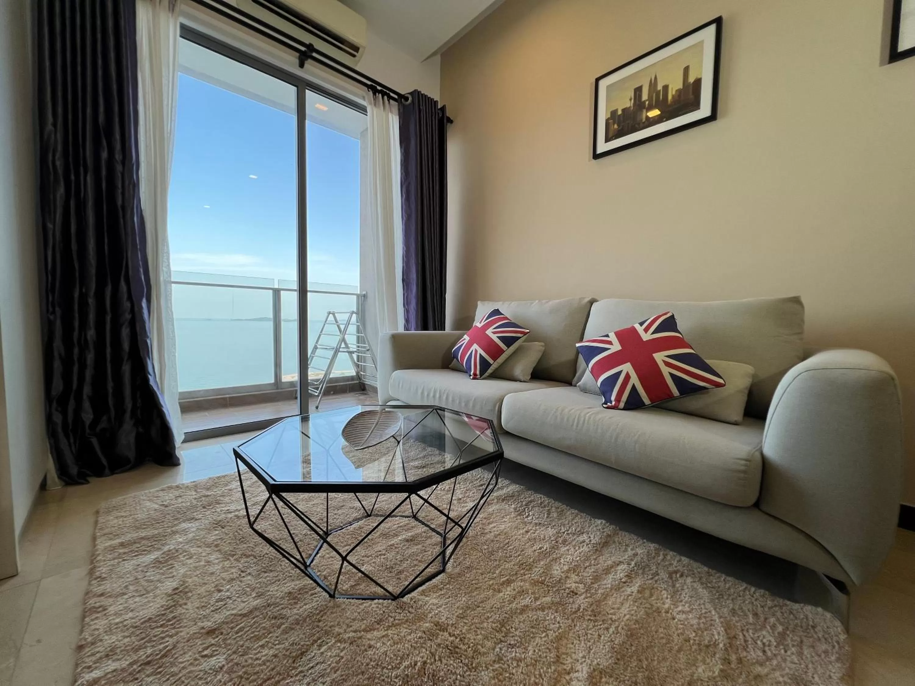 Apartment with Sea View in Attic Home Melaka Silverscape Residence & Jonker