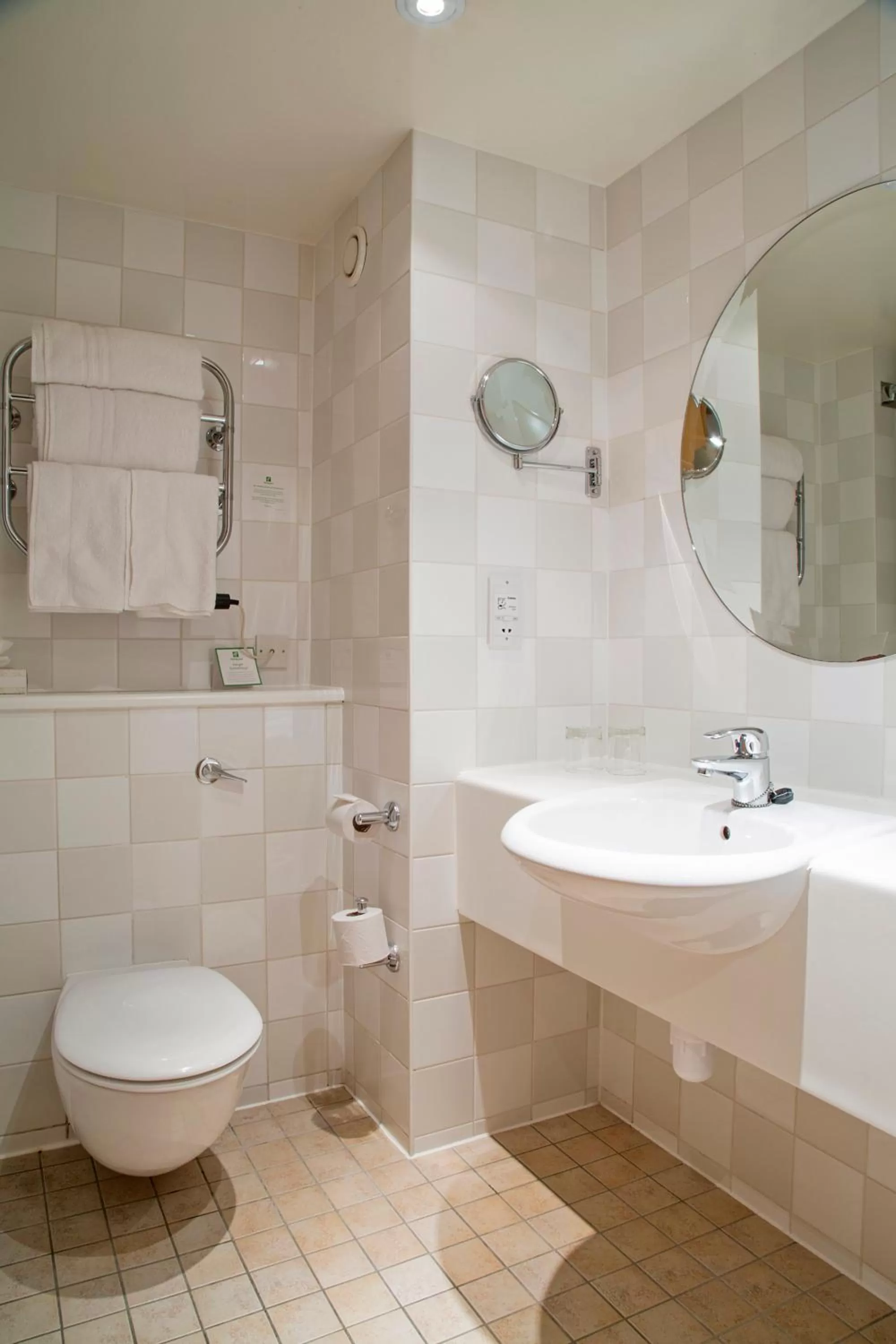 Bathroom in Holiday Inn Guildford by IHG