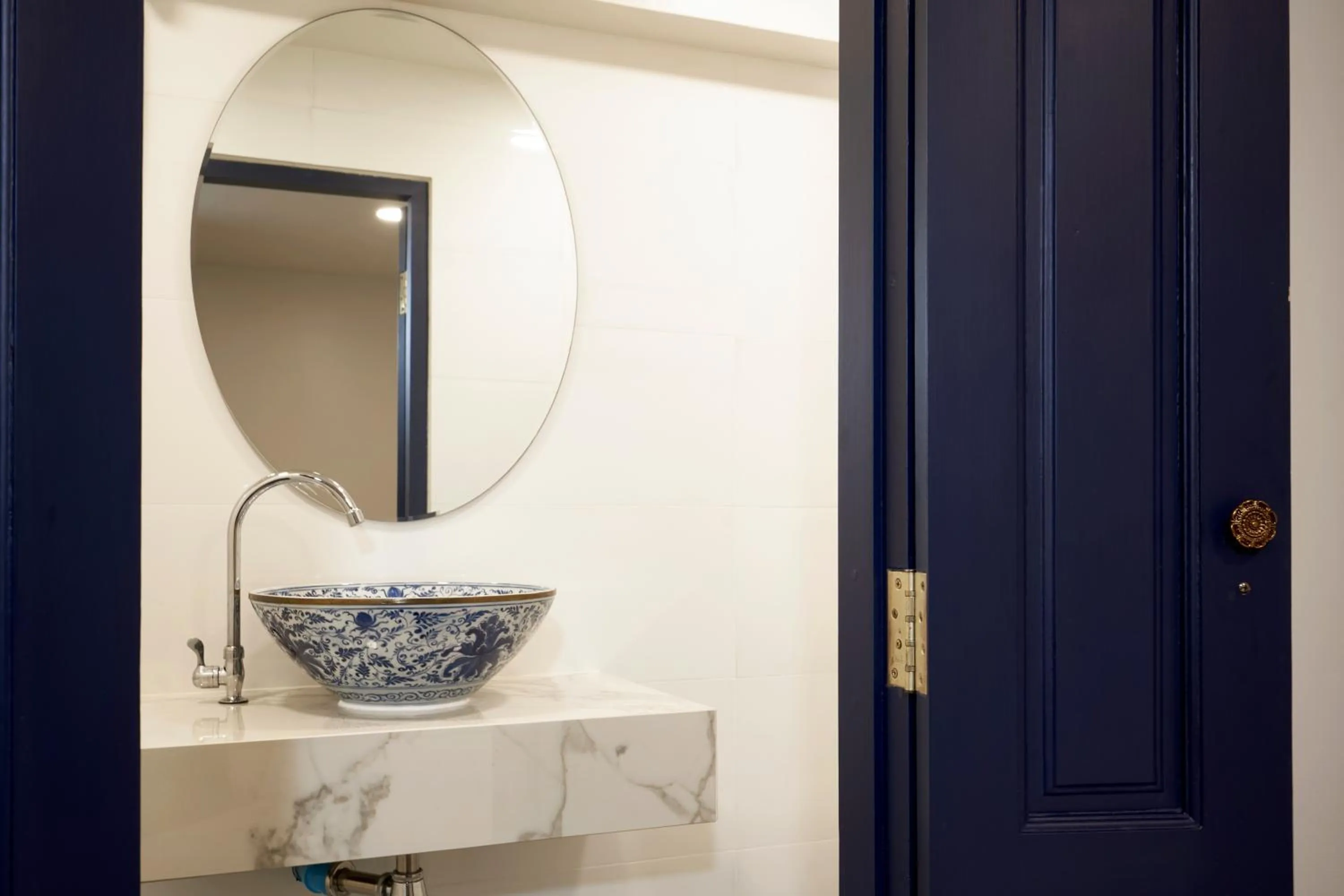 Bathroom in Sweet's Escape