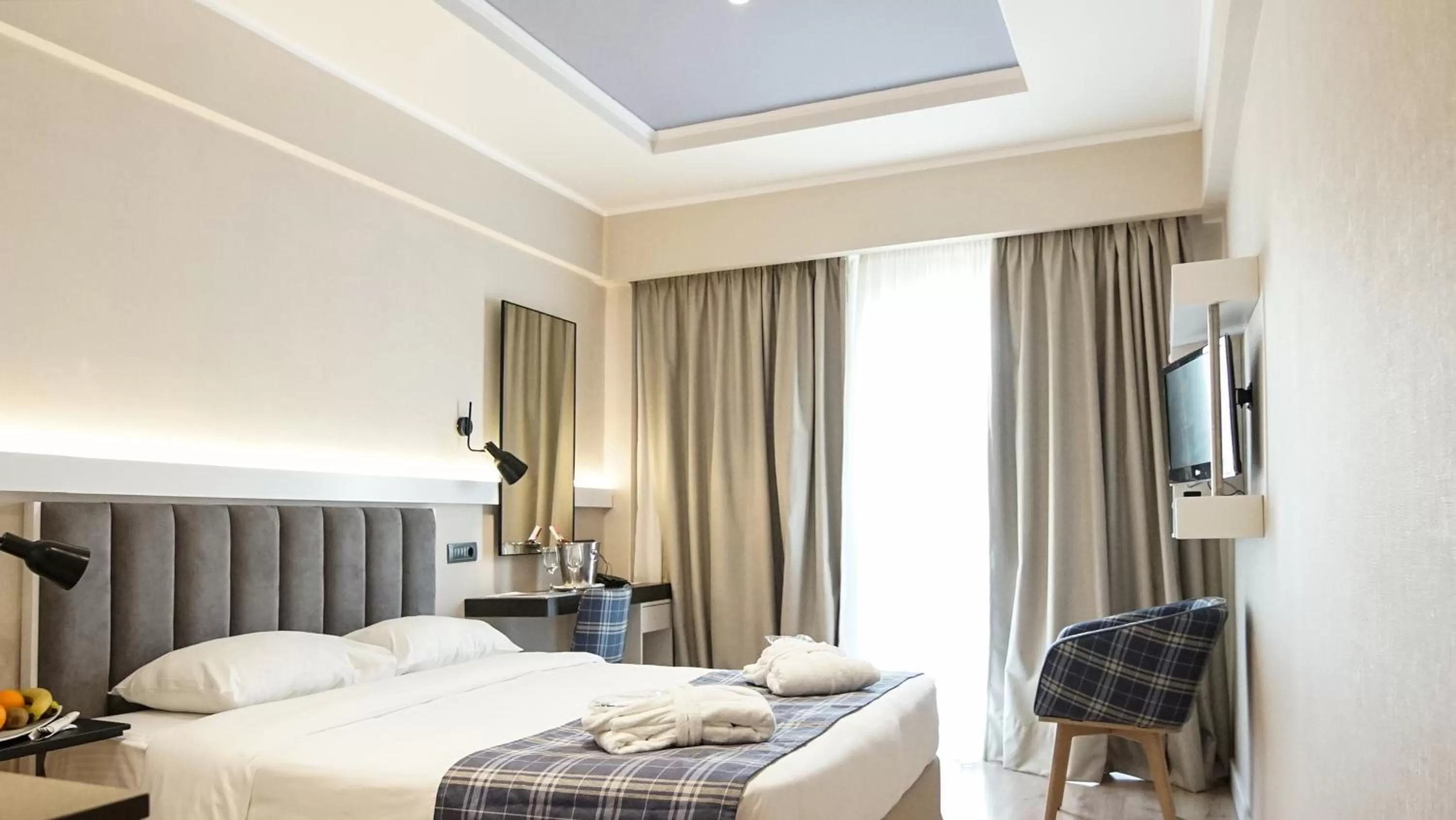 Bedroom, Bed in Athens Cypria Hotel