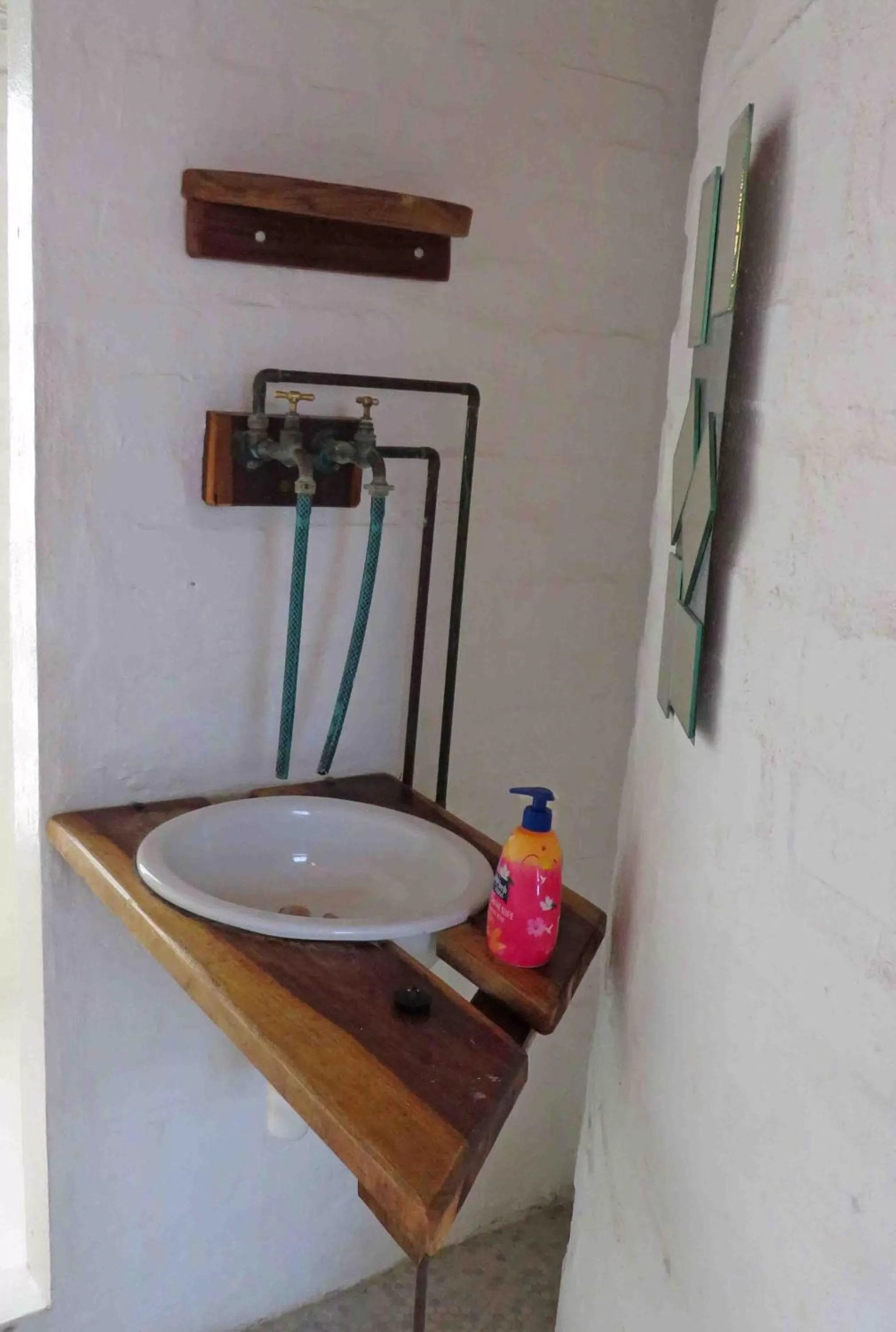 Bathroom in Alternative Space B & B