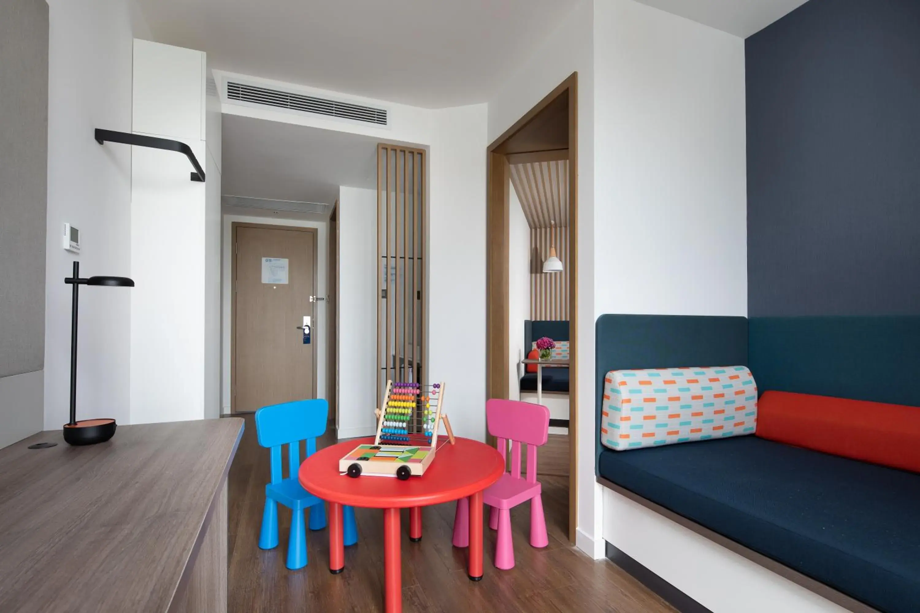 One-Bedroom Suite in Holiday Inn Express Chengdu Longquanyi North, an IHG Hotel One-Bedroom Suite in Holiday Inn Express Chengdu Longquanyi North, an IHG Hotel