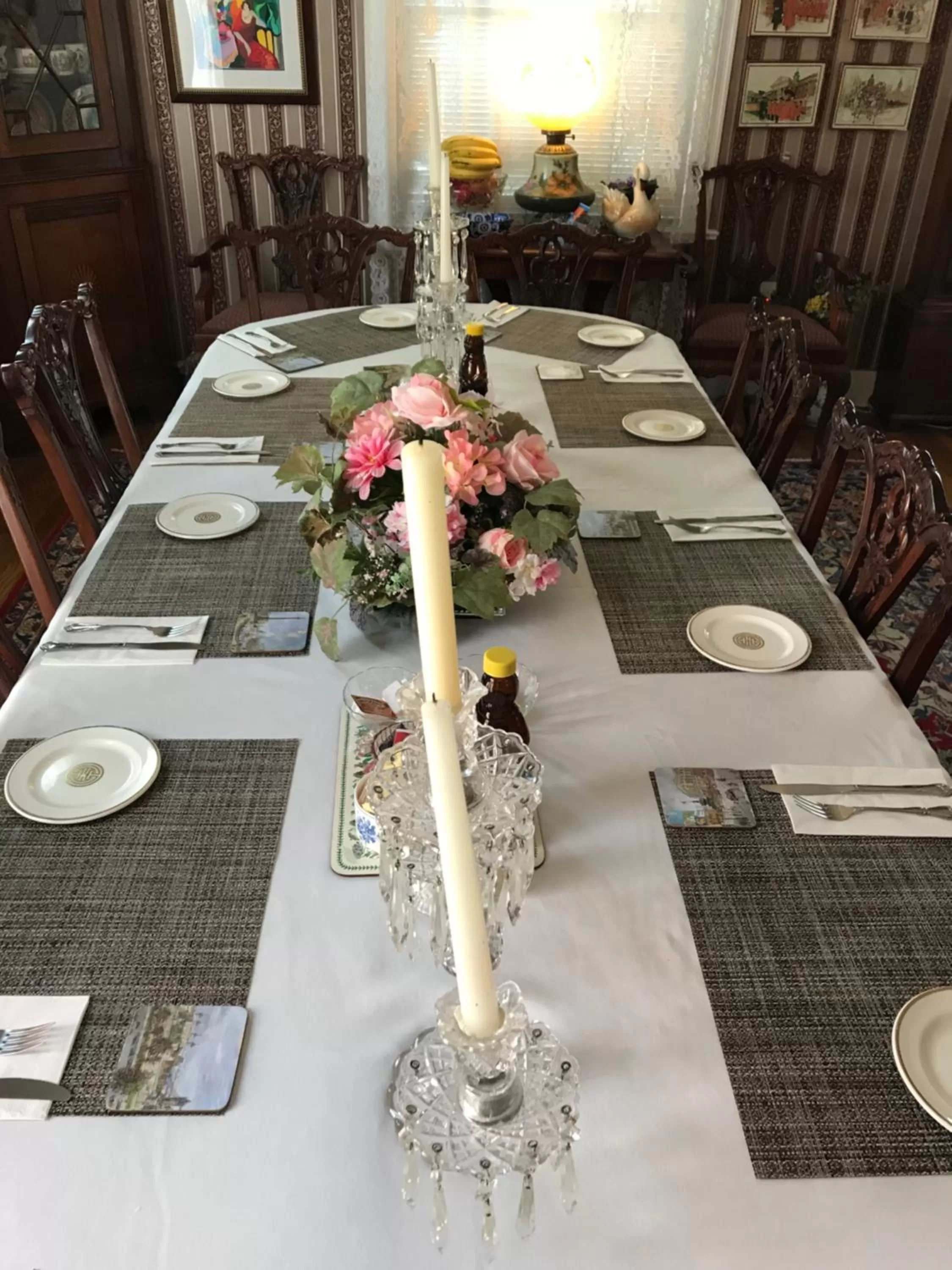 Continental breakfast in Rose Manor Bed & Breakfast