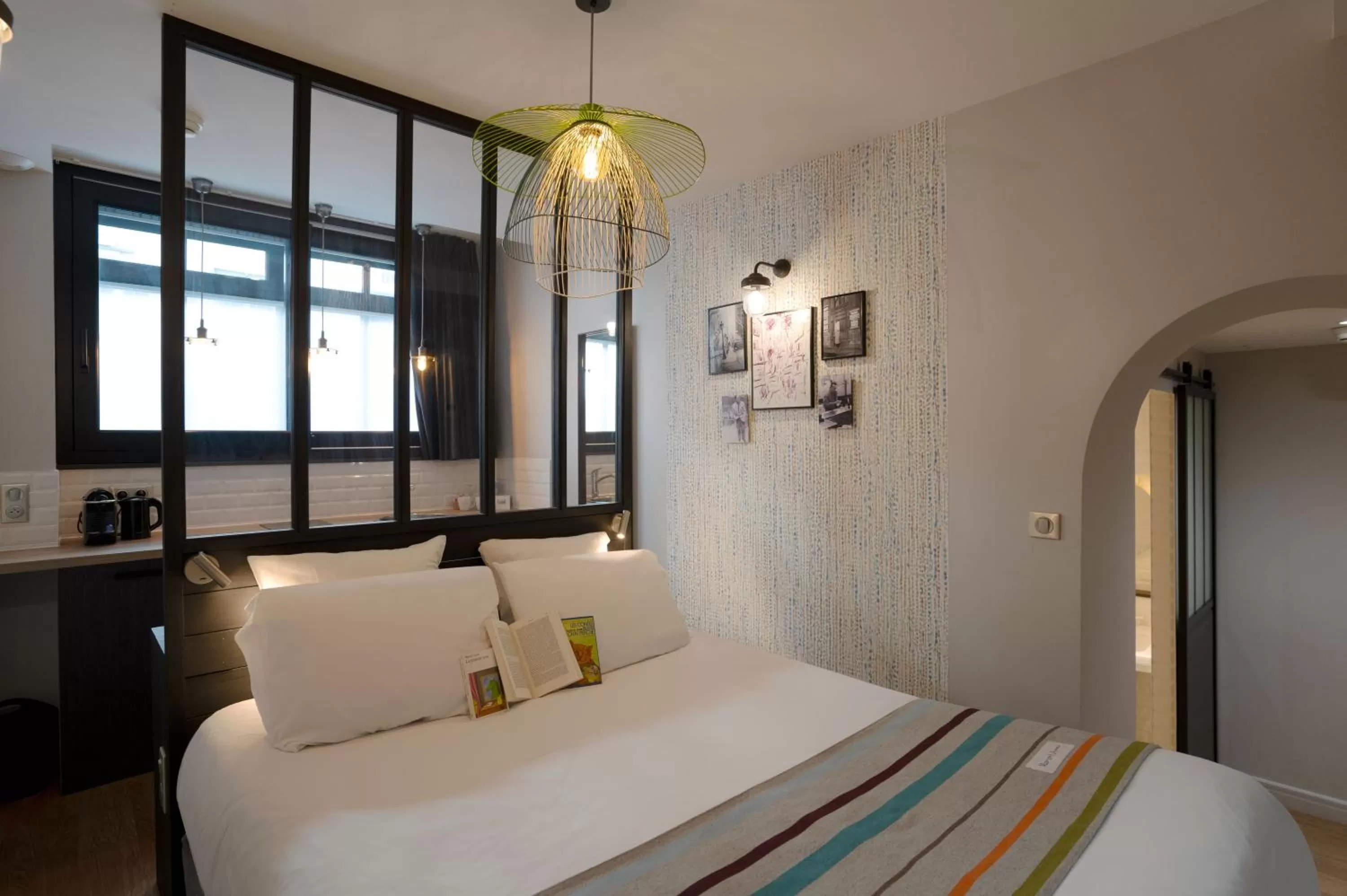 Bedroom, Bed in Hotel Litteraire Marcel Ayme, BW Premier Collection