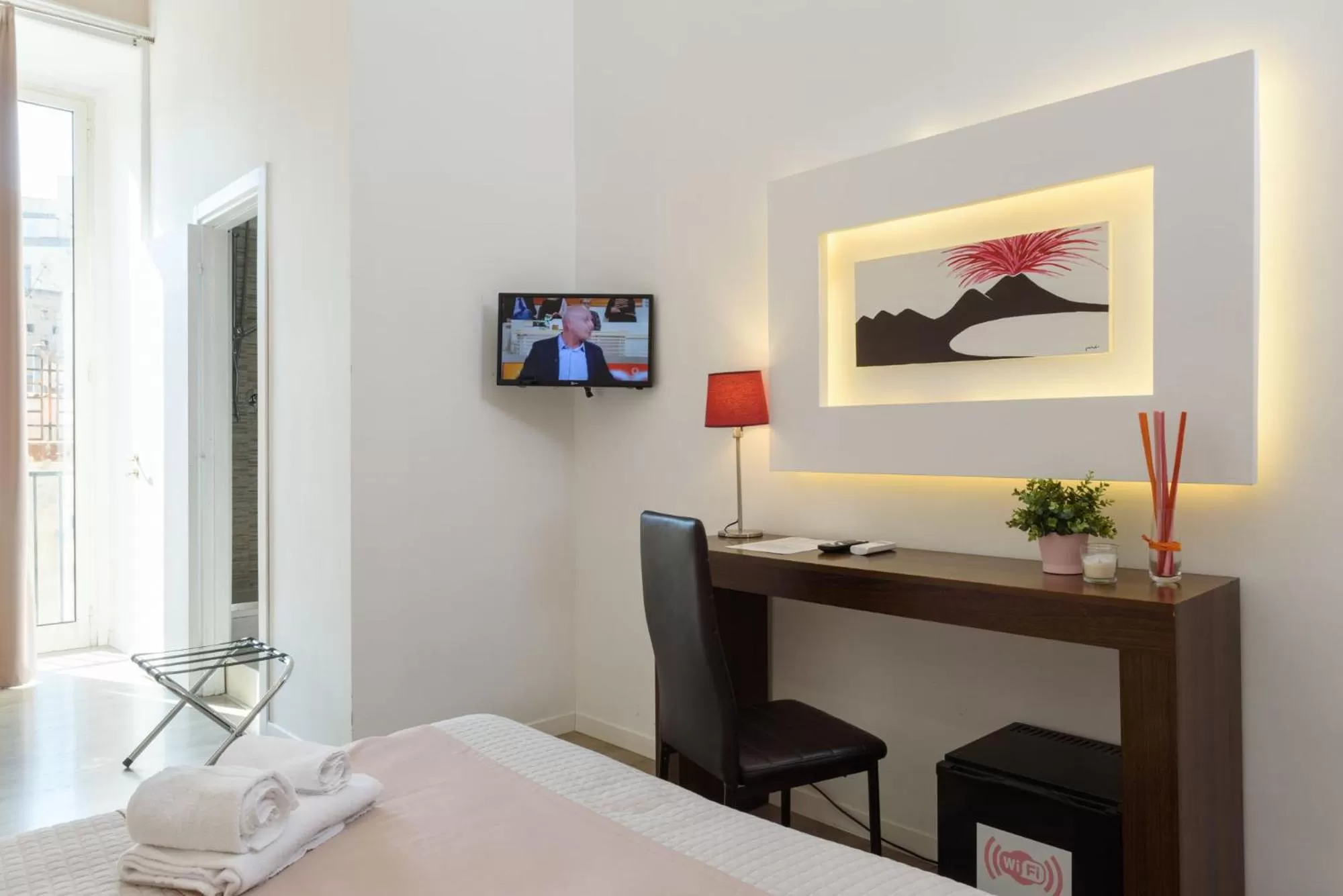 Bed in Domus Angioina