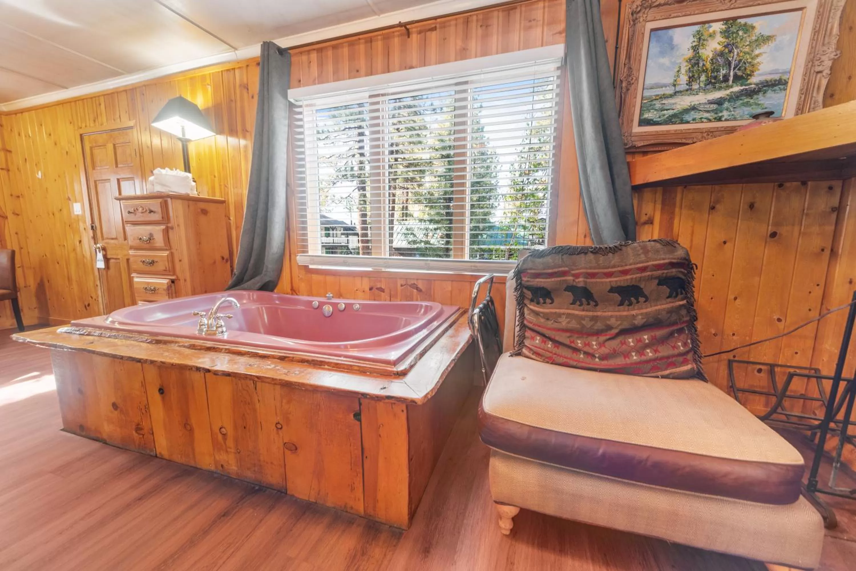 Bedroom, Bed in Black Forest Lodge