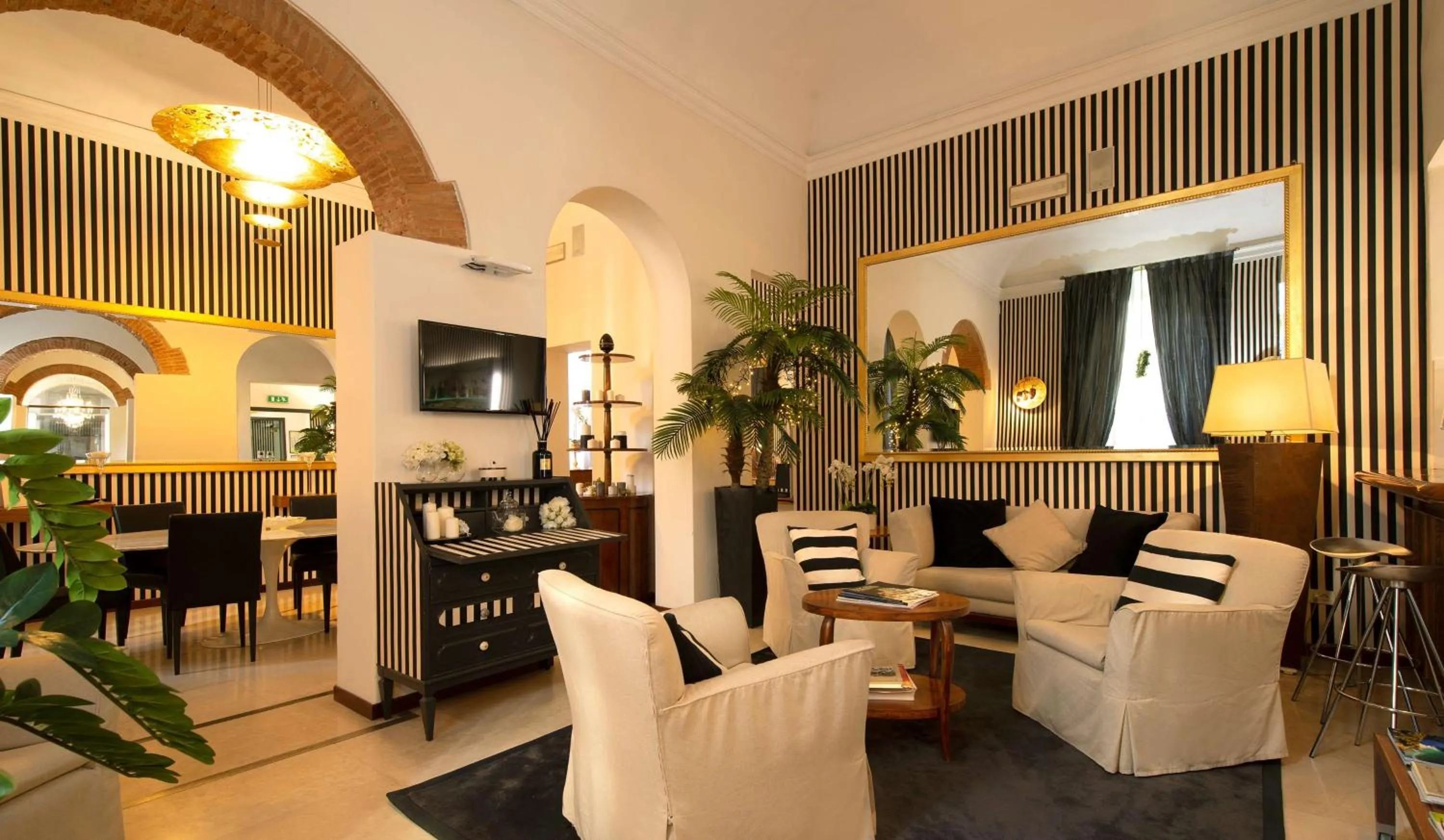 Lobby or reception in Hotel De La Pace, Sure Hotel Collection by Best Western