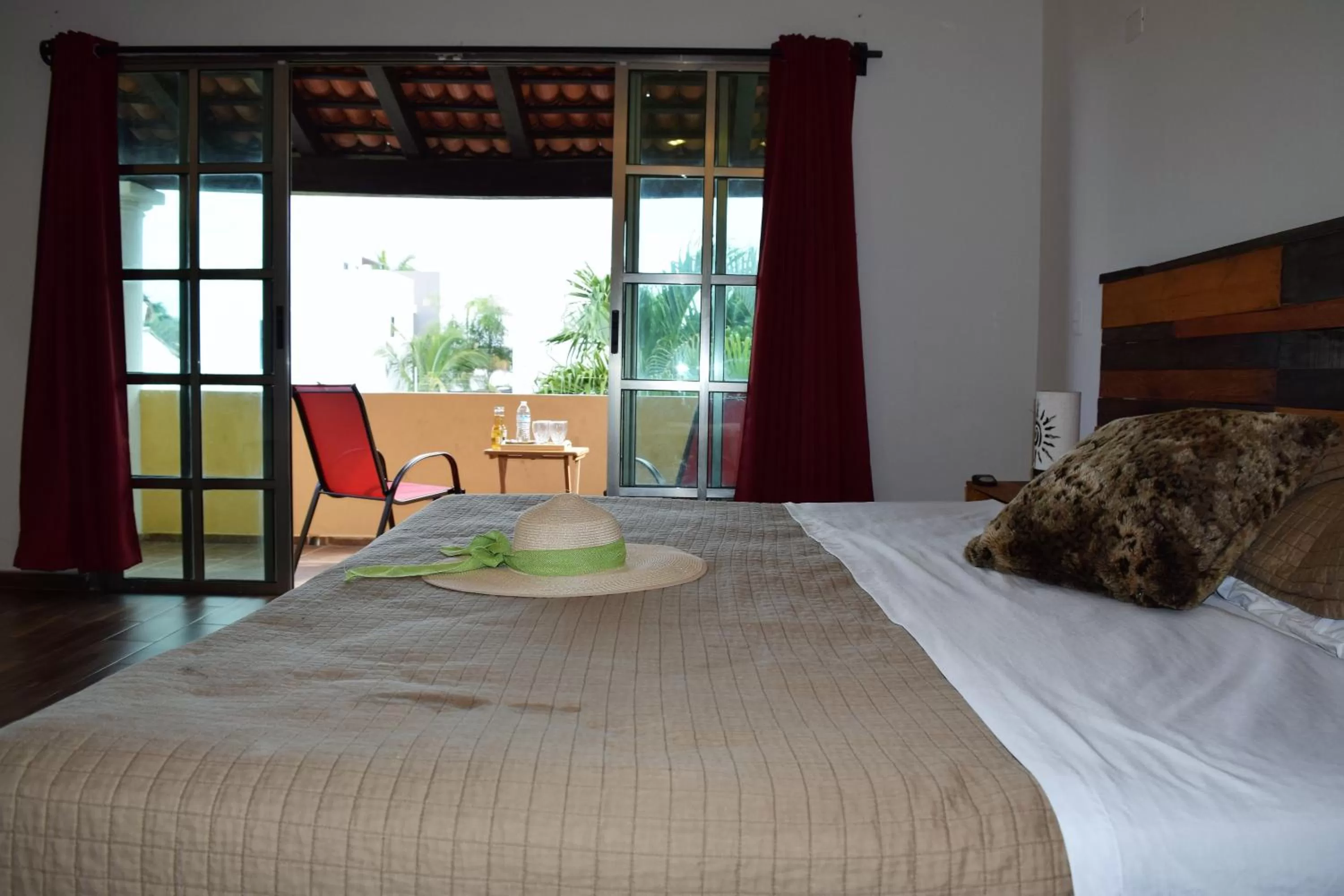 Queen Suite with Pool View in Cancun-Soho