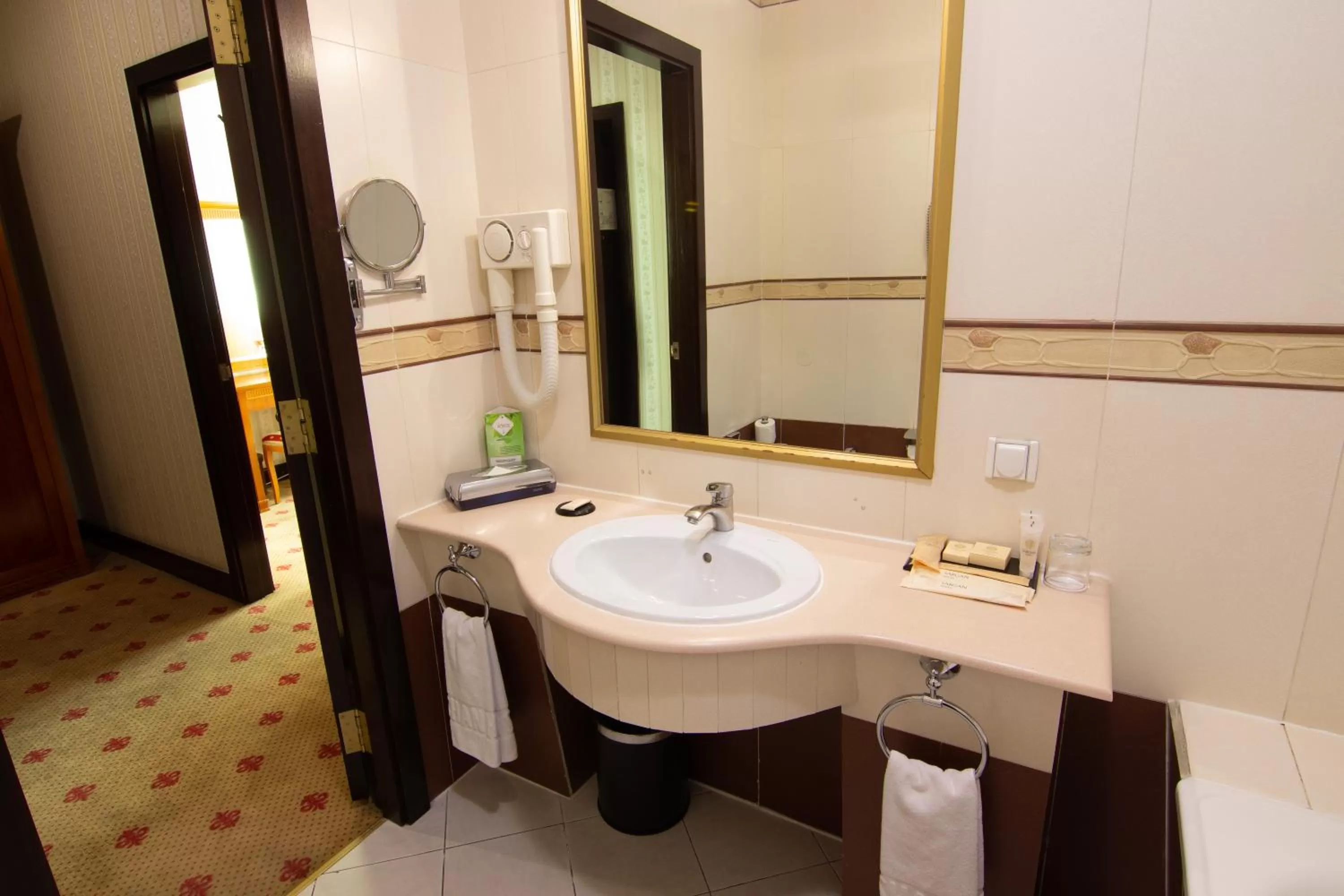 Grand Tien Shan Hotel