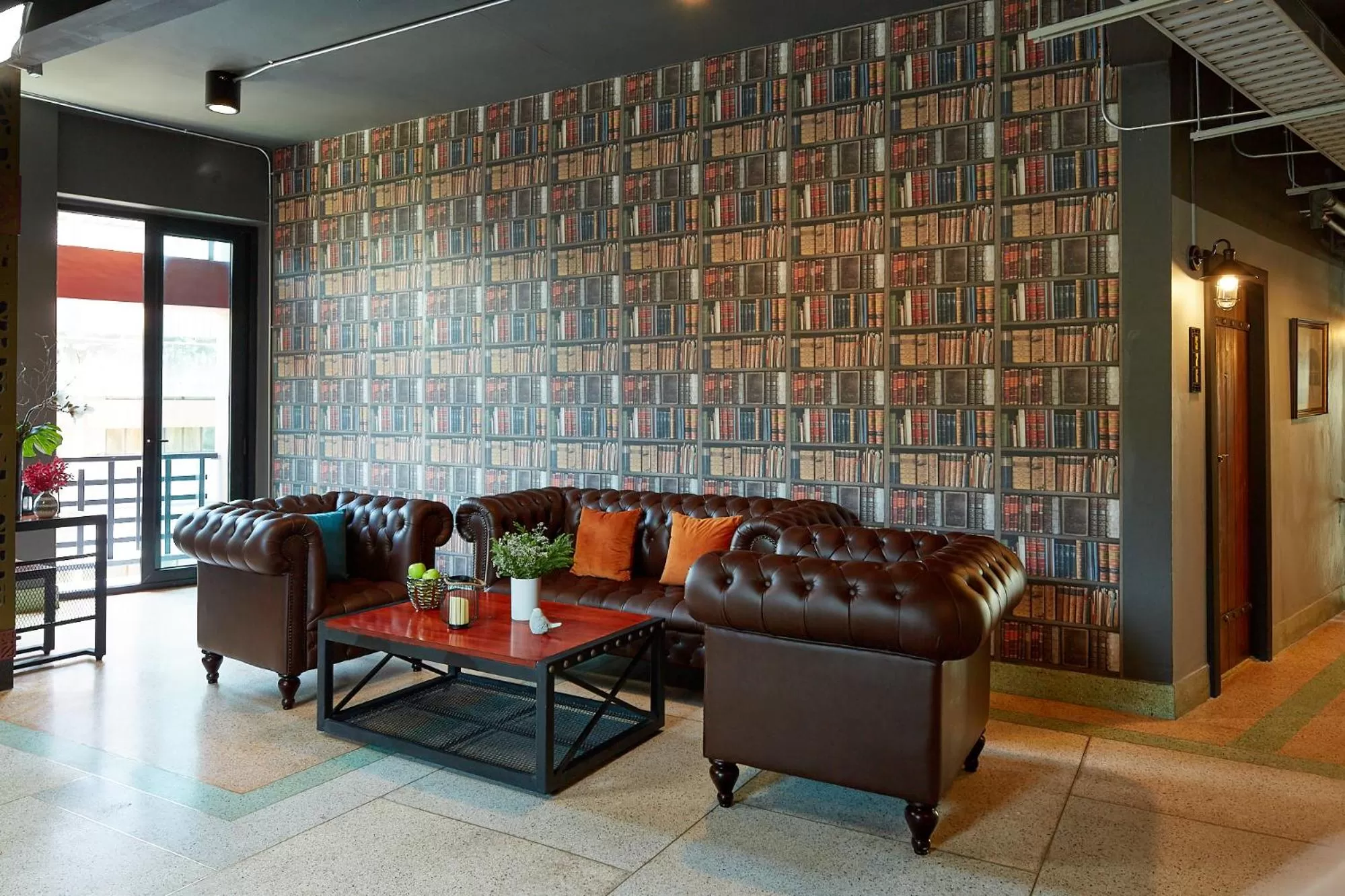 Decorative detail in W22 by Burasari