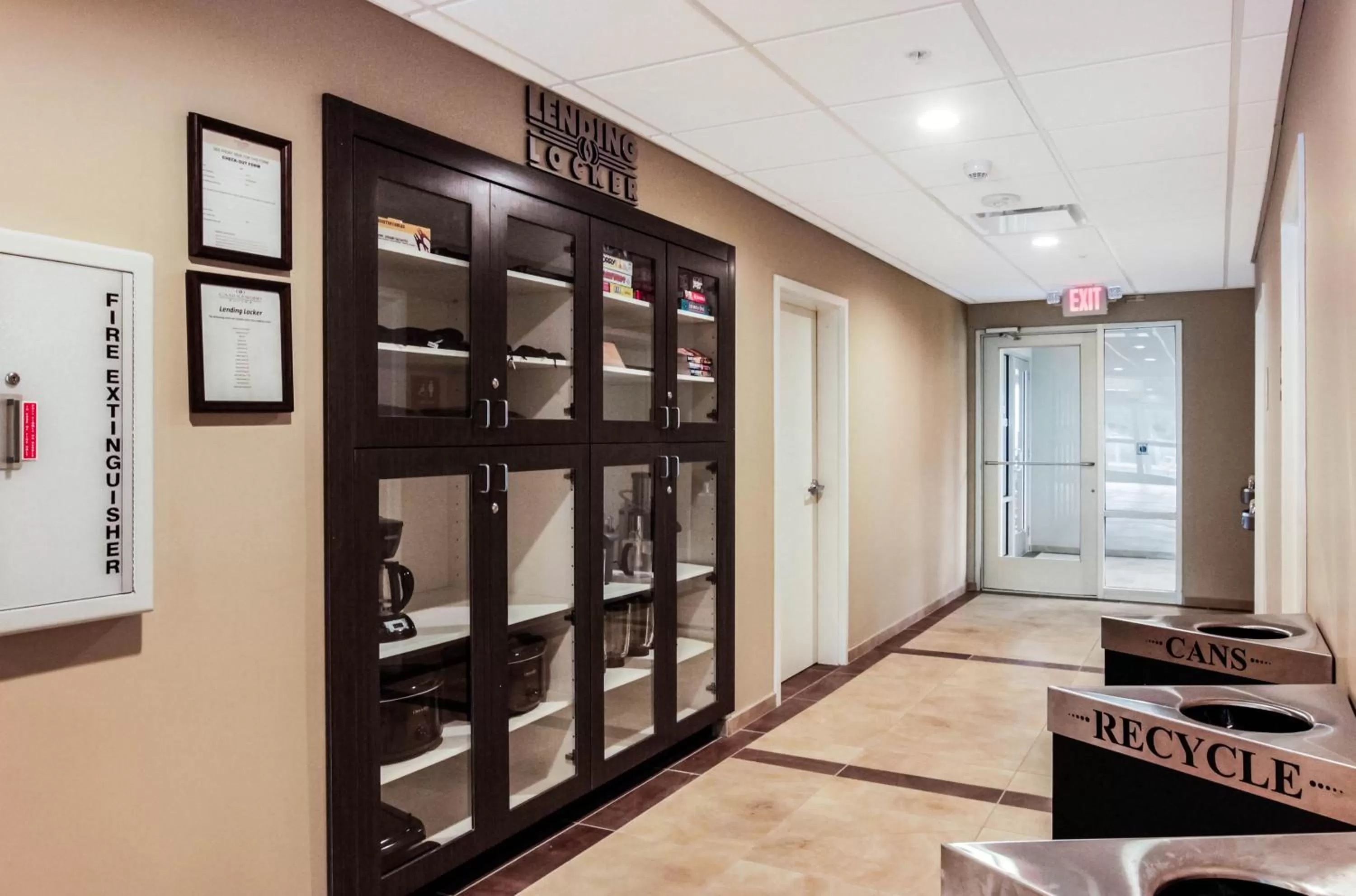 Lobby or reception in Candlewood Suites - Brighton by IHG