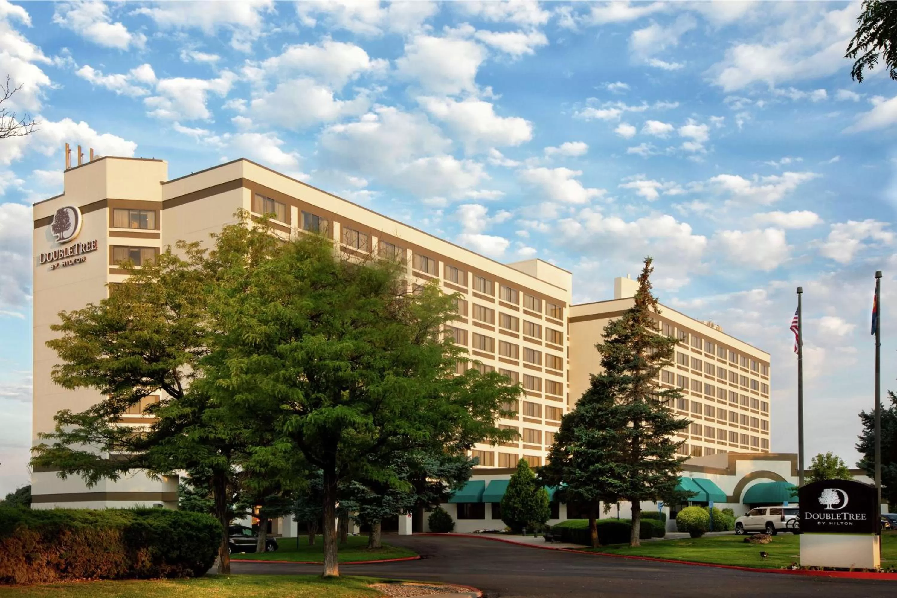 Property building in DoubleTree by Hilton Grand Junction