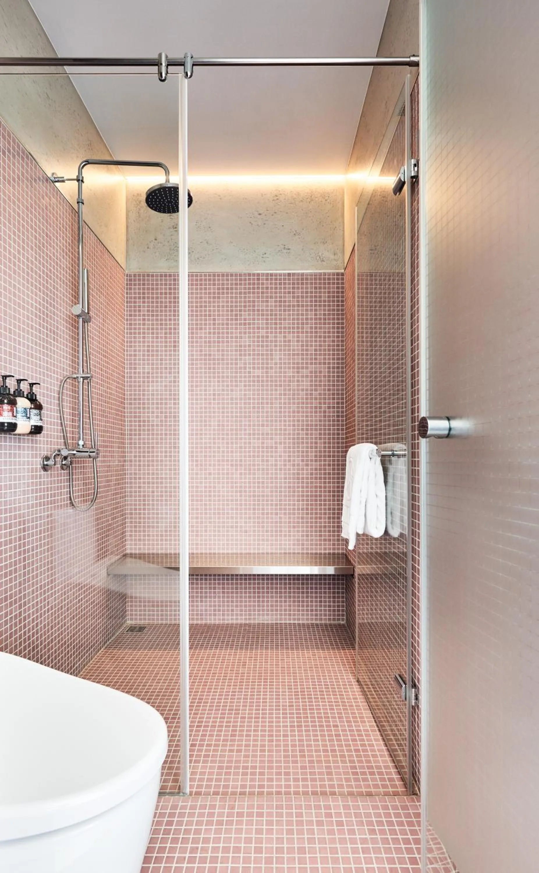 Shower in Waterfront Hotel