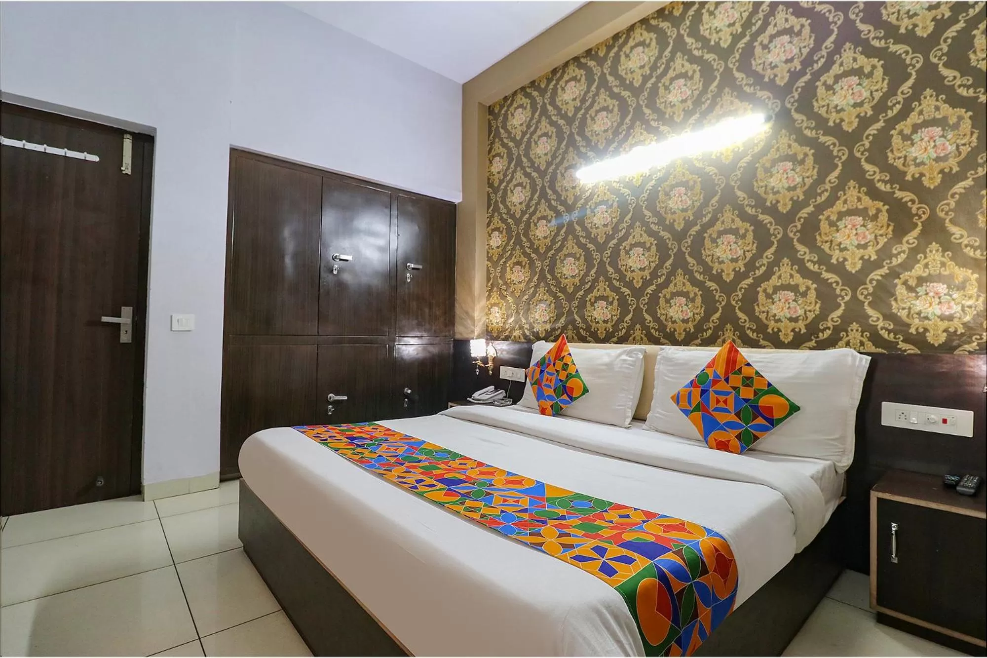 Photo of the whole room, Bed in FabHotel K9