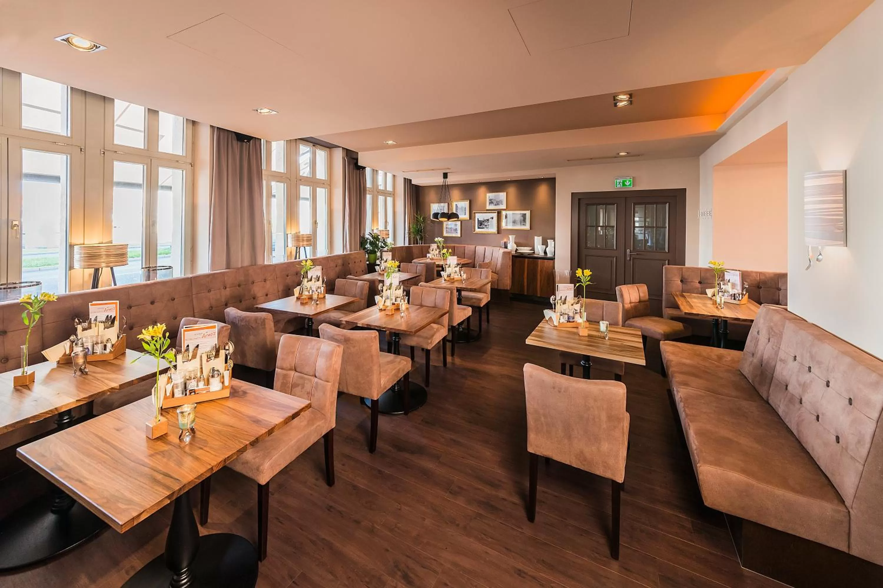 Restaurant/places to eat in Hotel Alekto