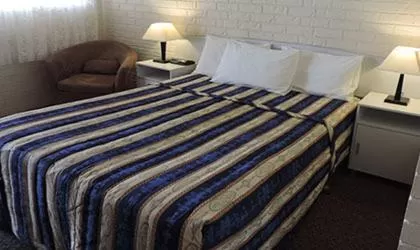 Bedroom, Bed in Bondi Motel