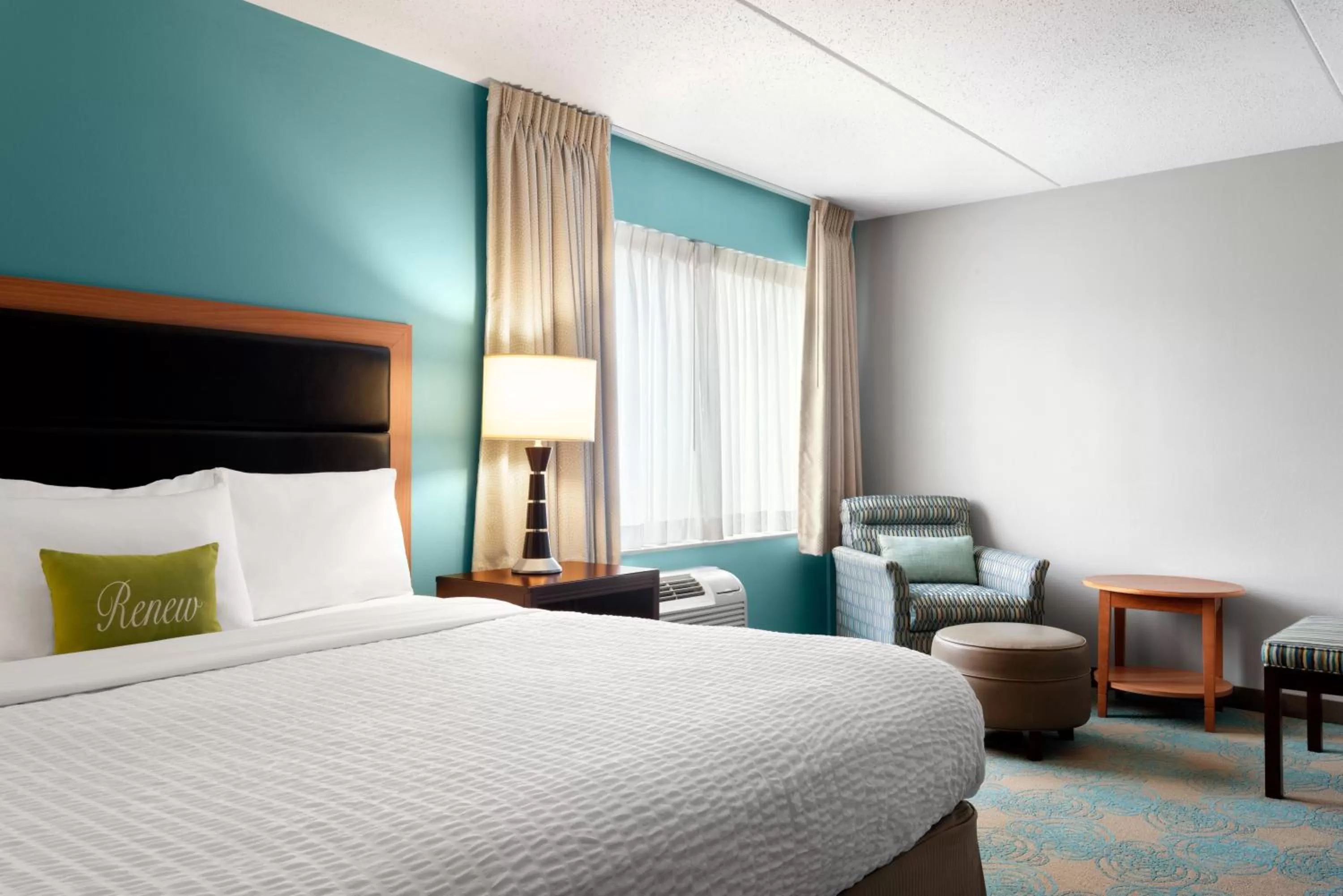 Bedroom, Bed in The Inn at Saint Mary's