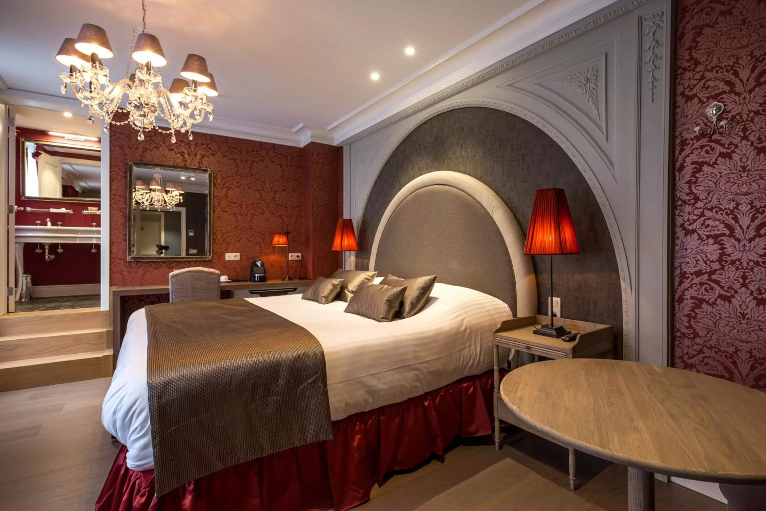 Bedroom, Bed in Boutique Hotel De Castillion