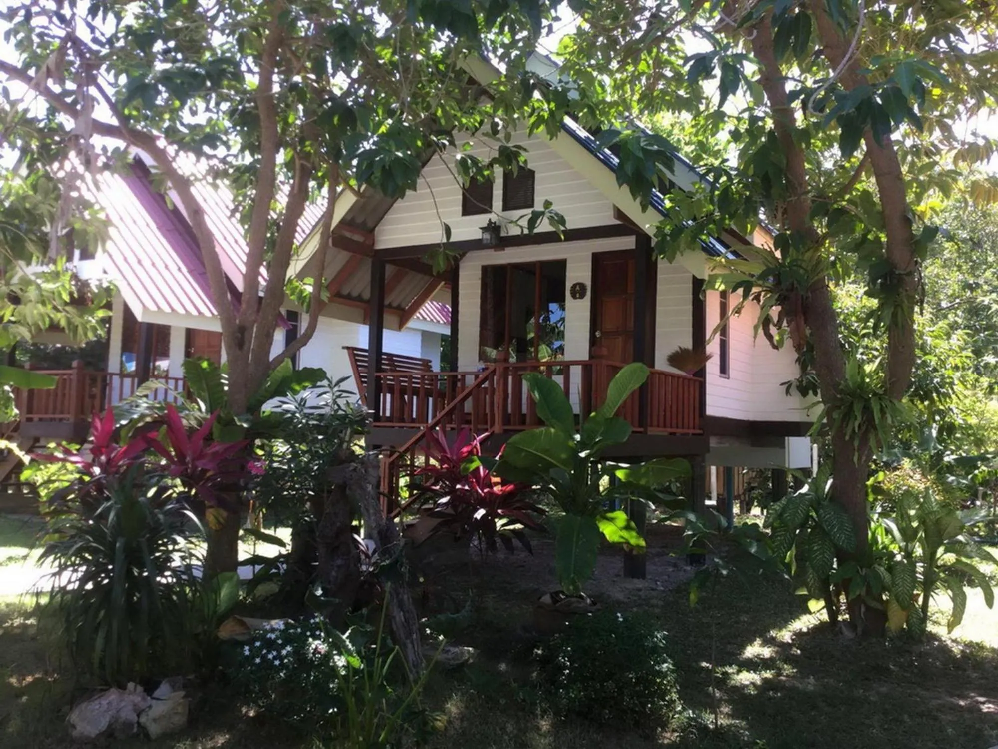 Property building in Lanta Andaleaf Bungalow - SHA Extra Plus