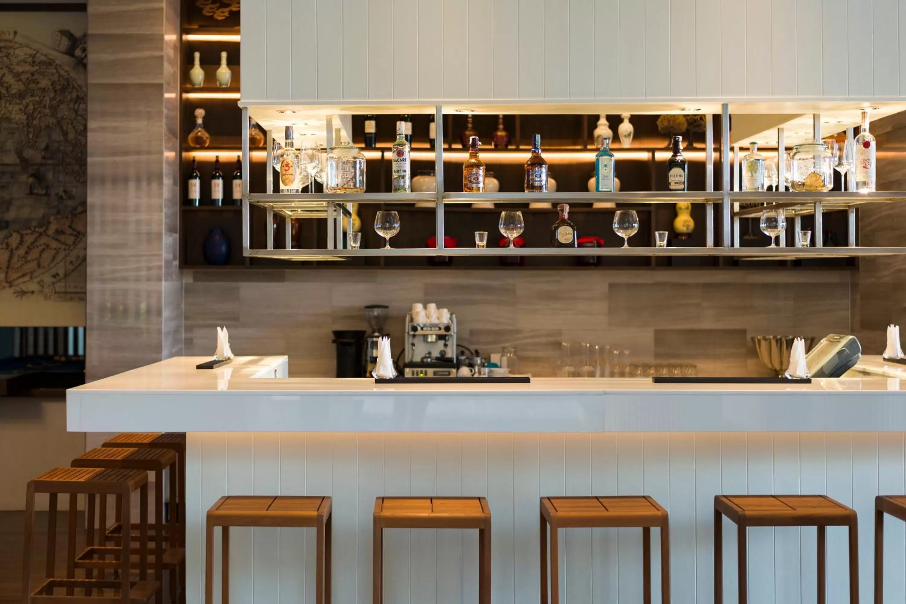 Lounge or bar in Ace of Hua Hin Resort - SHA PLUS