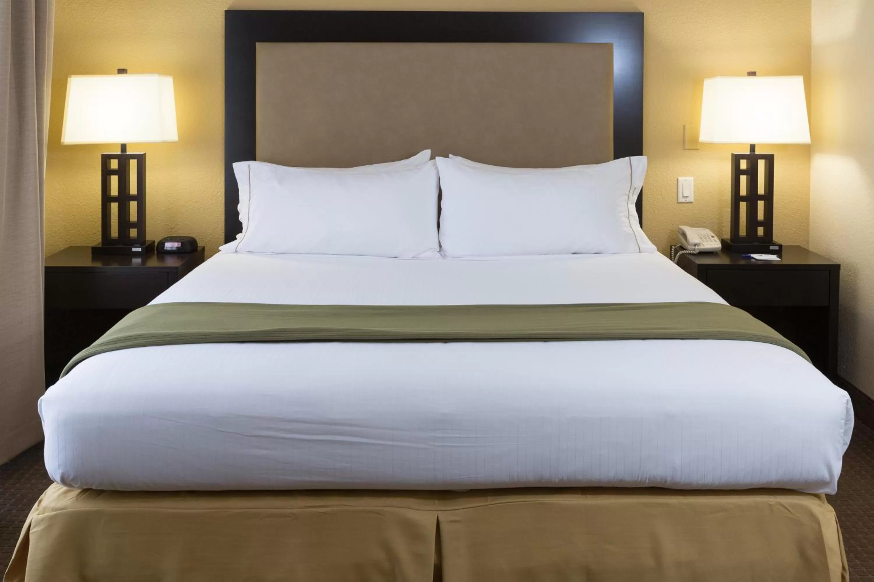 Bedroom, Bed in Holiday Inn Express Hotel & Suites Jacksonville Airport by IHG
