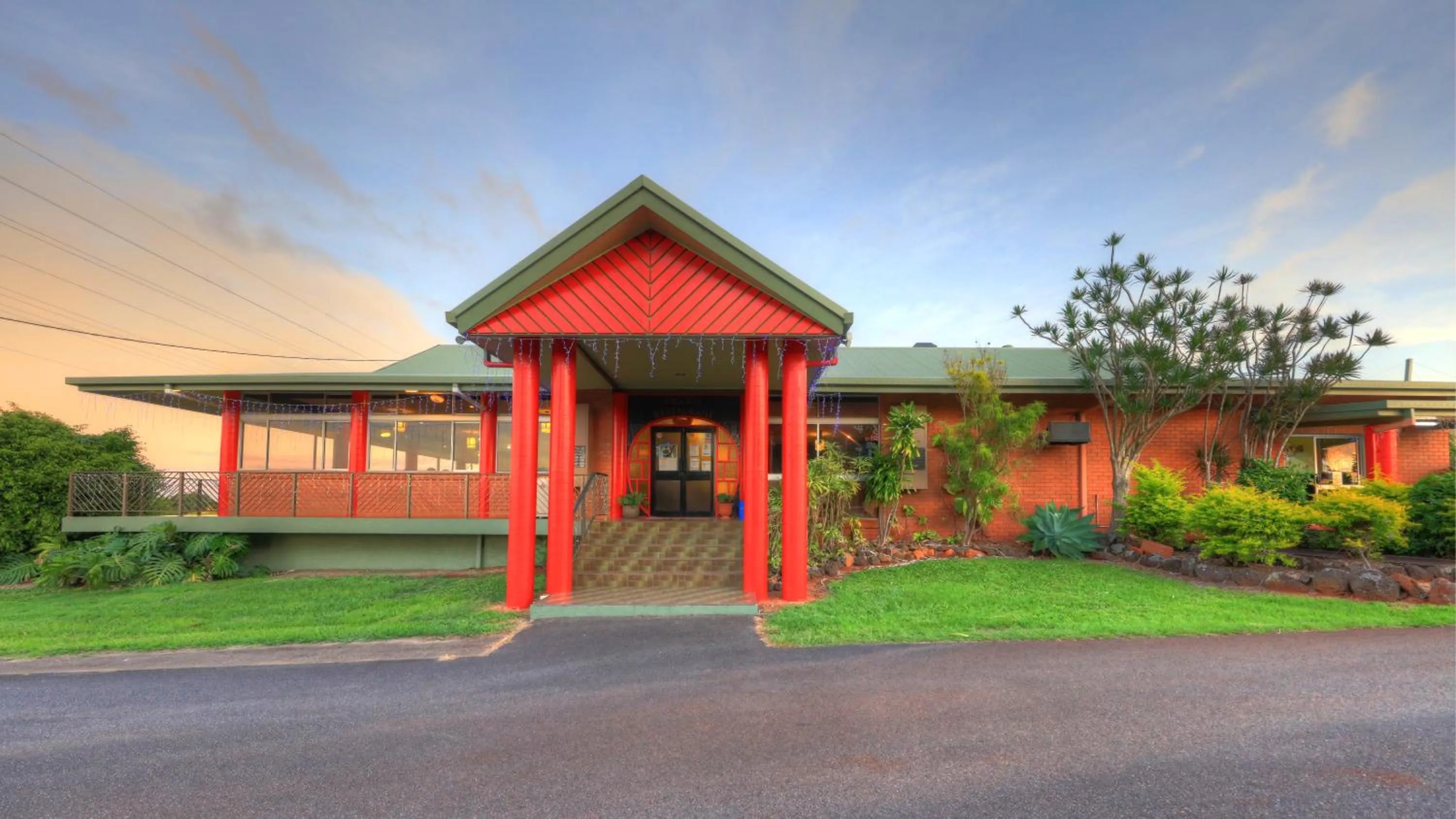 Restaurant/places to eat in Atherton Motel