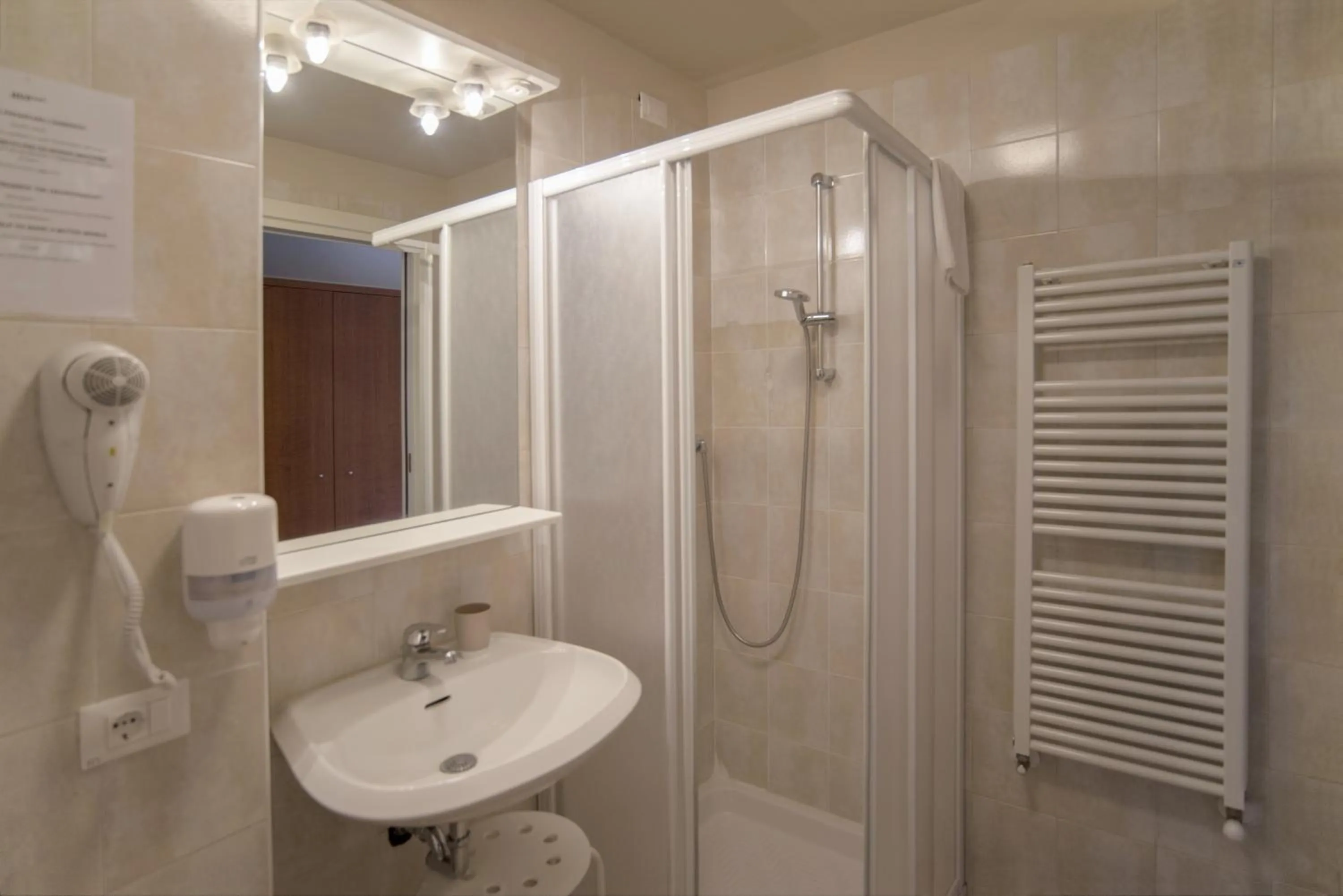 Bathroom in Hotel Venezia Park - ENJOY HOLIDAY
