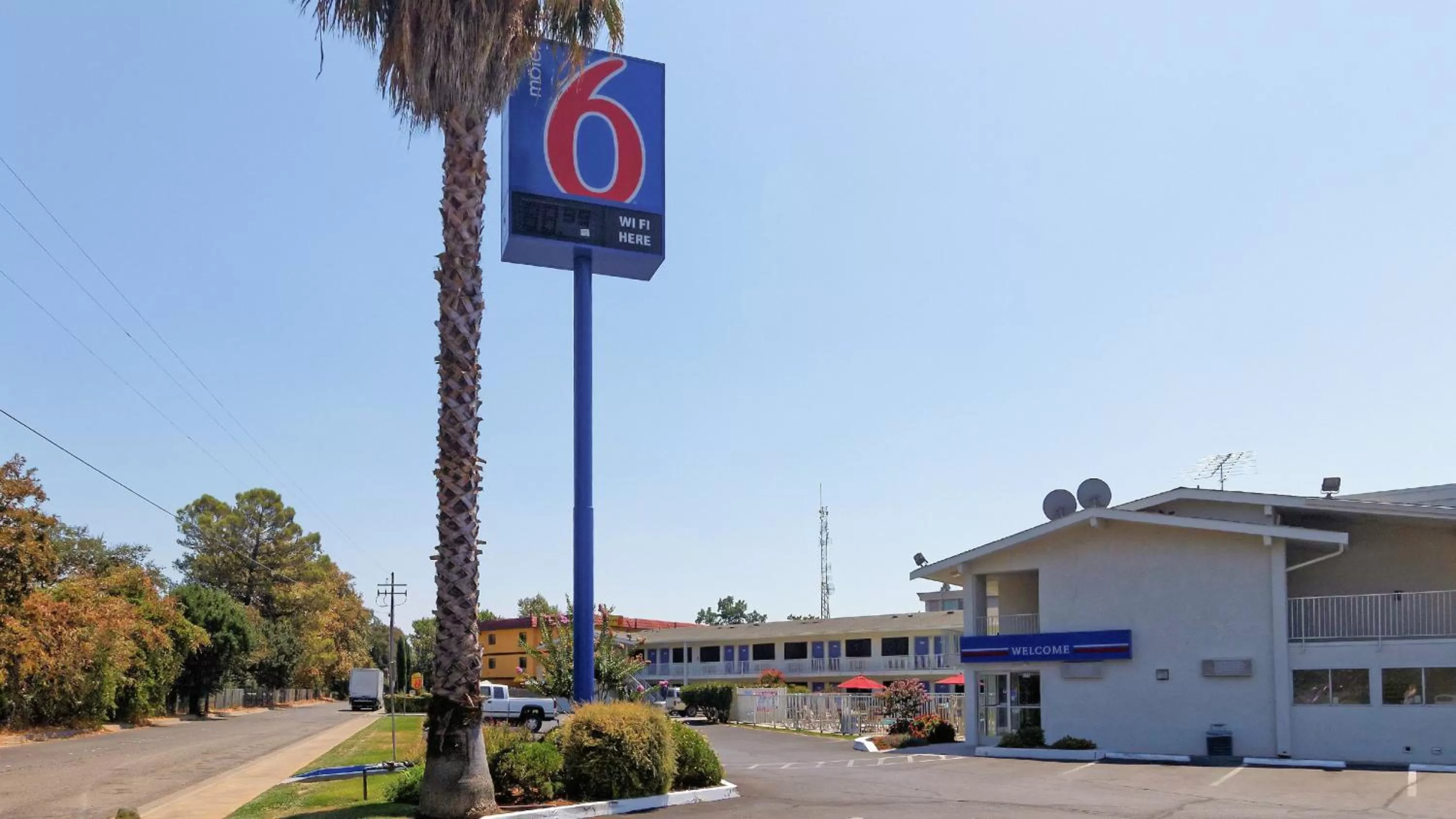 Property building in Motel 6-Chico, CA