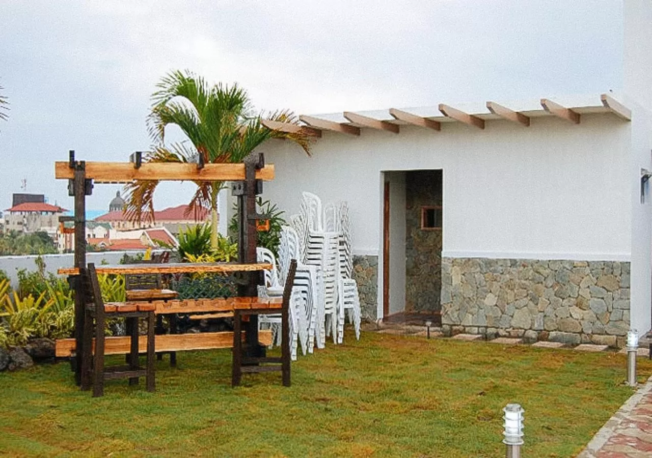 Garden in Sky Garden Hotel by RedDoorz