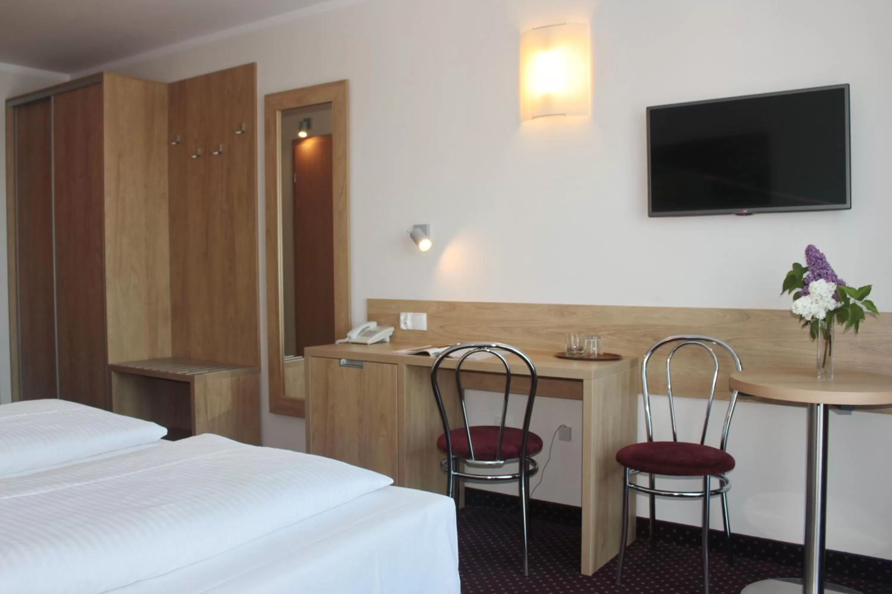 Photo of the whole room, Bed in Hotel Huszcza