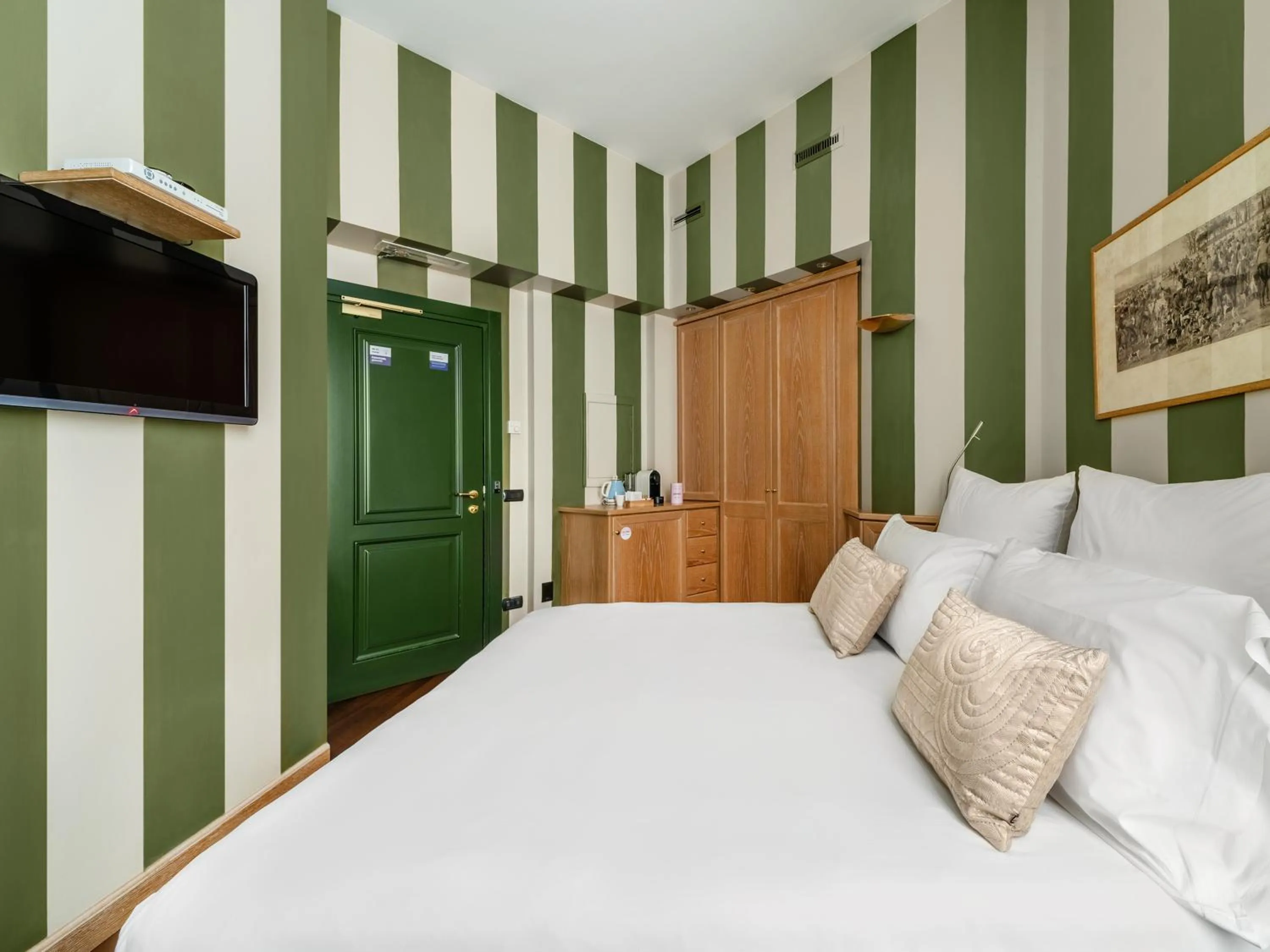 Bed in Numa Milan Camperio