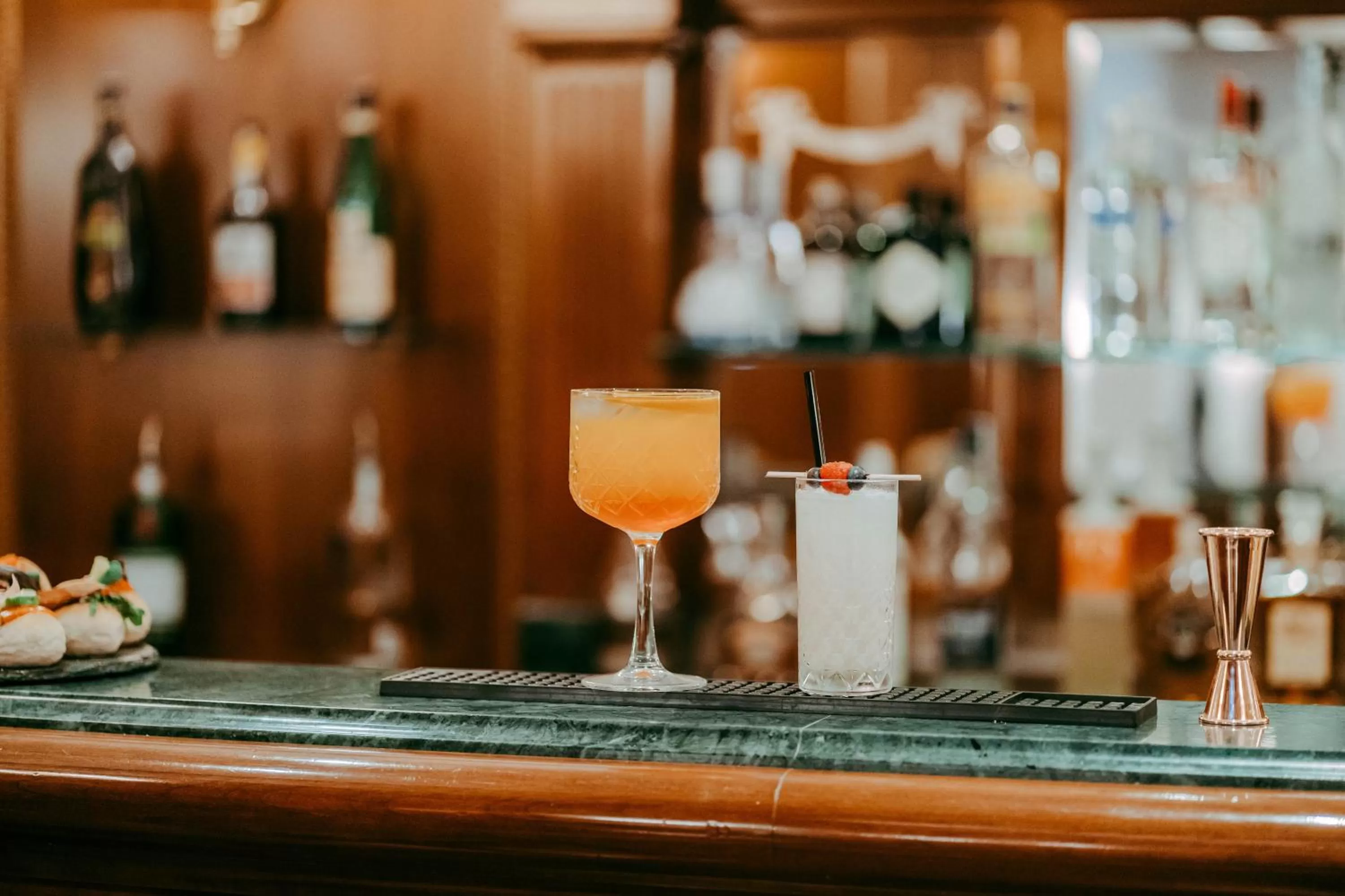 Lounge or bar in River Palace Hotel