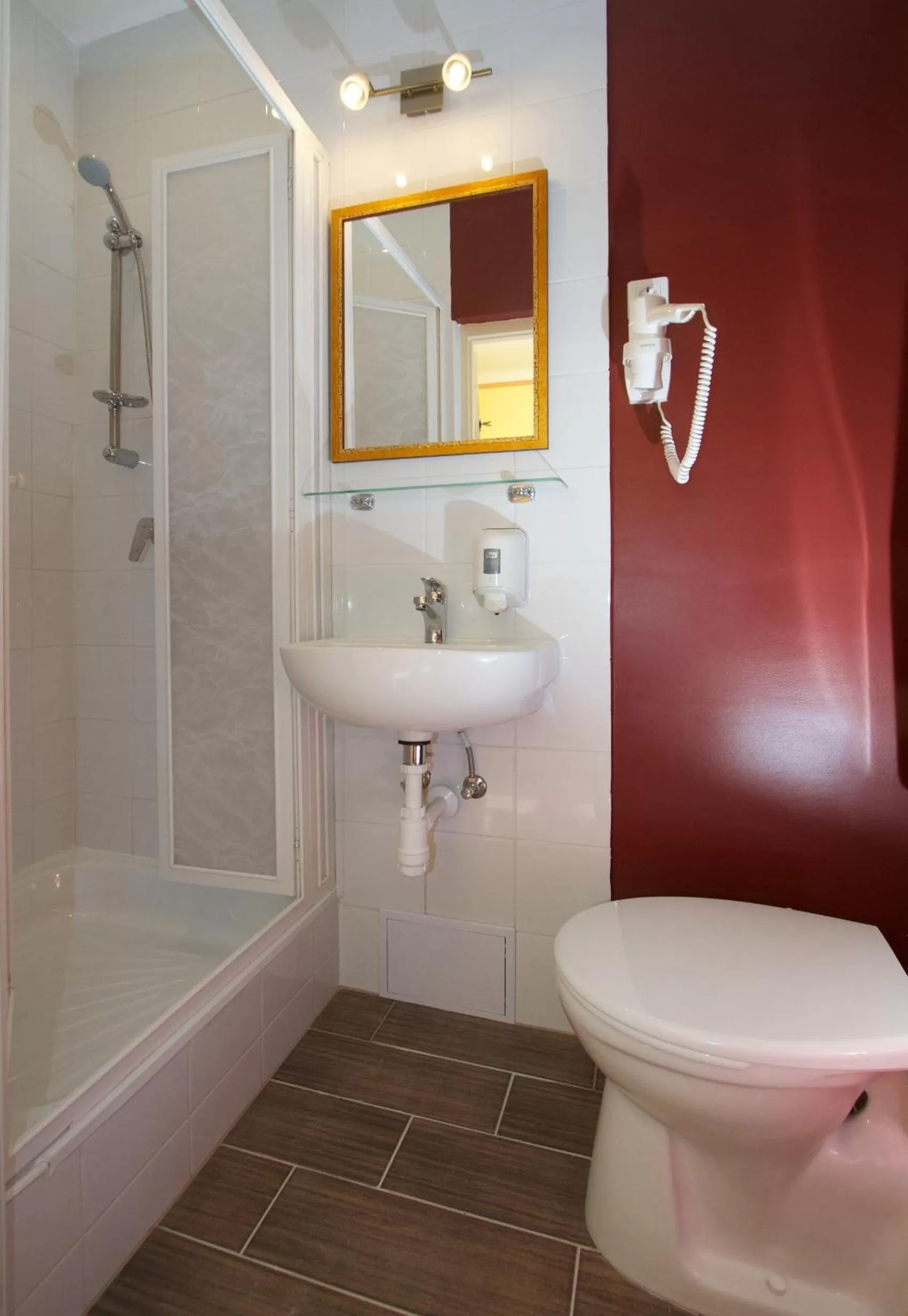 Bathroom in Teátrum Boutique Hotel