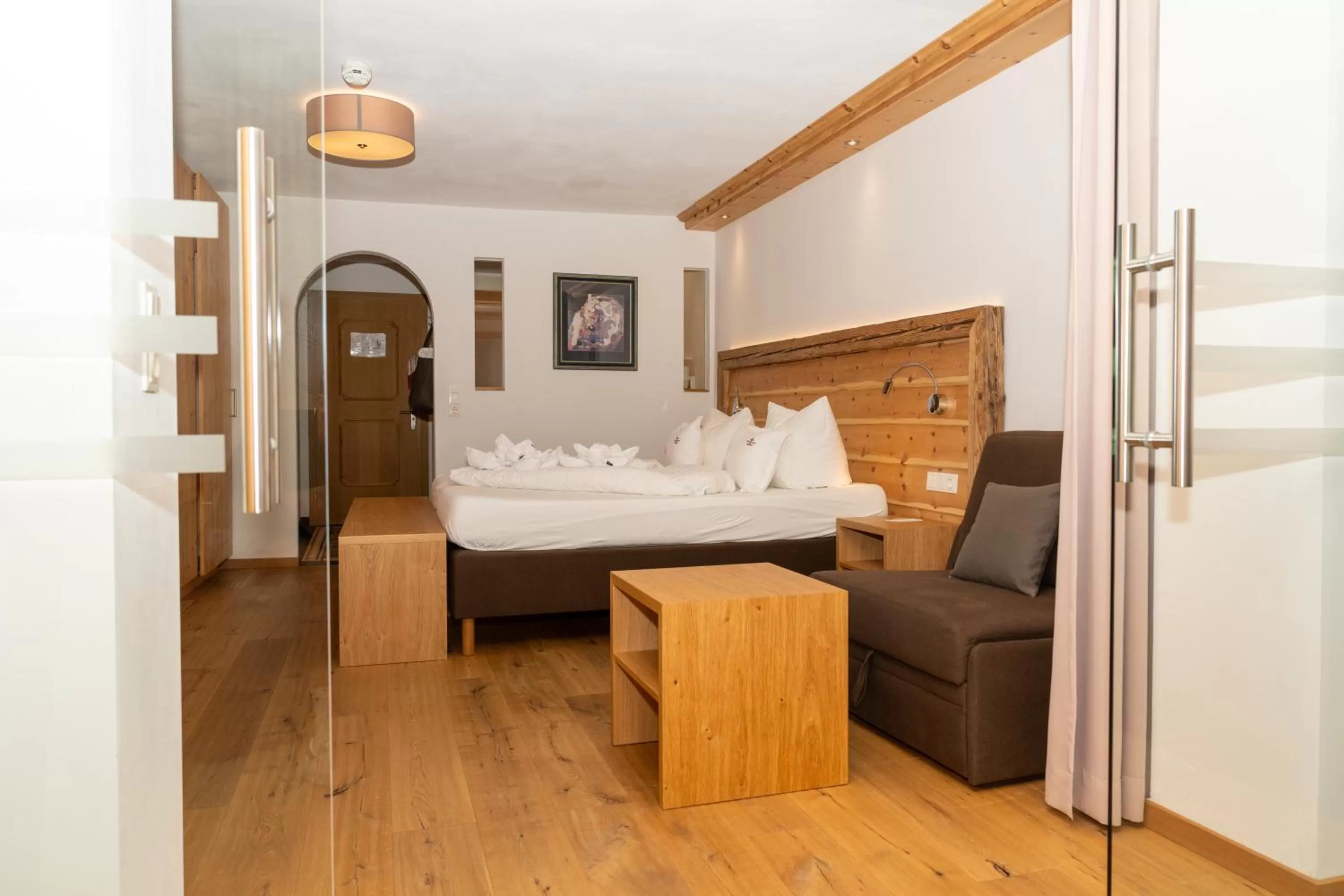 Photo of the whole room in Hotel Schwarzer Adler